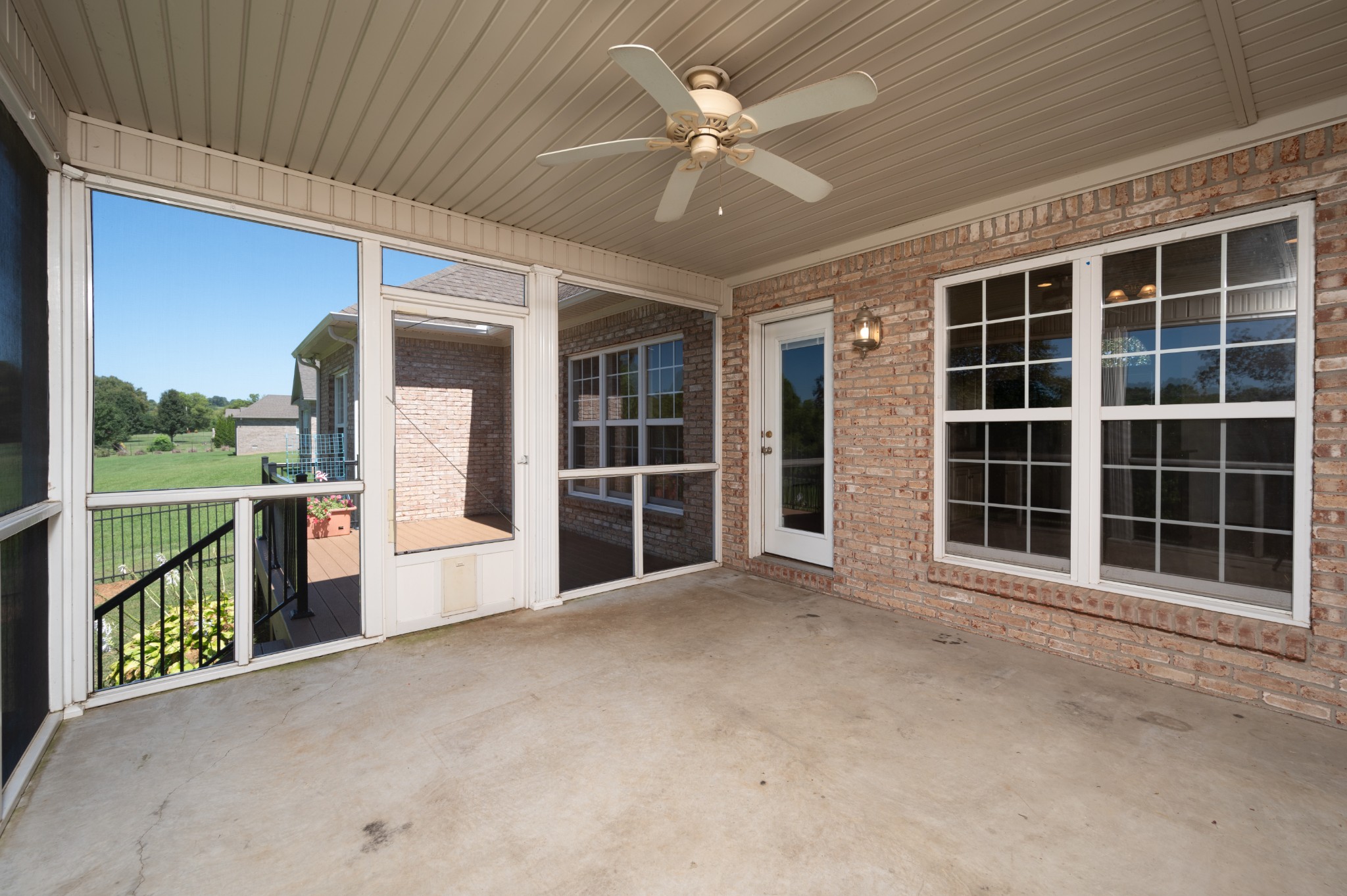 636 Delk Ln
