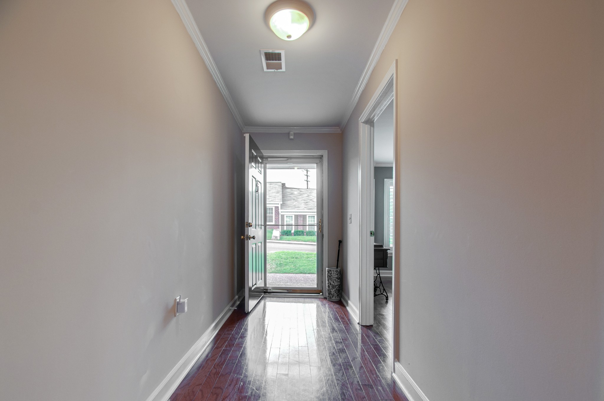 819 Marquette Dr