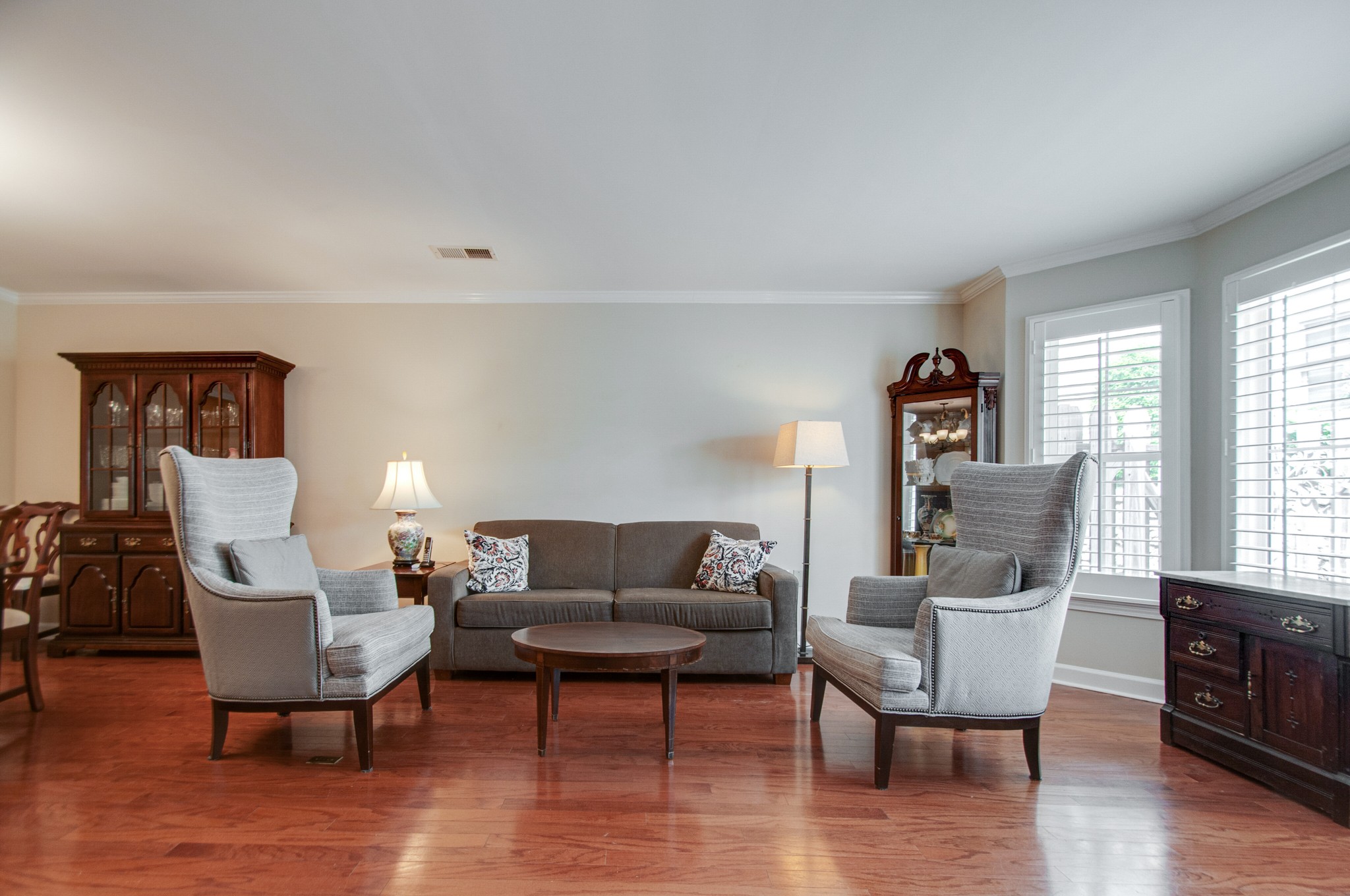 819 Marquette Dr