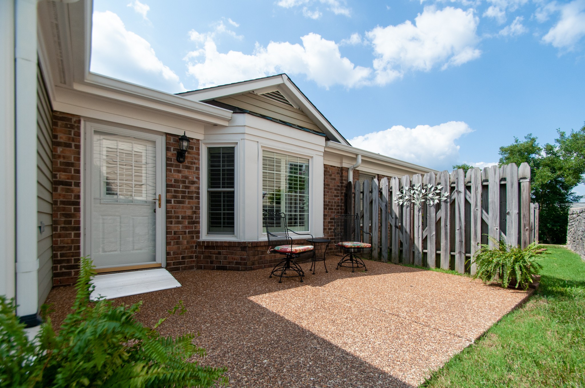 819 Marquette Dr
