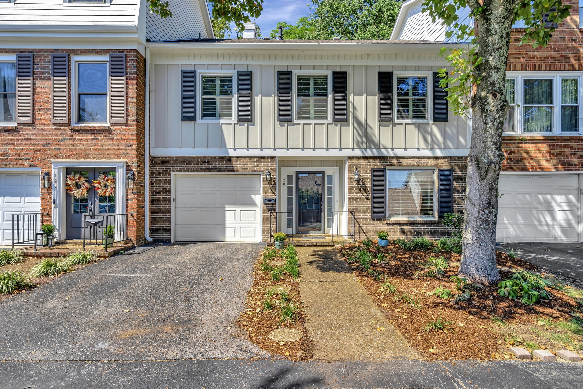 129 Jefferson Sq