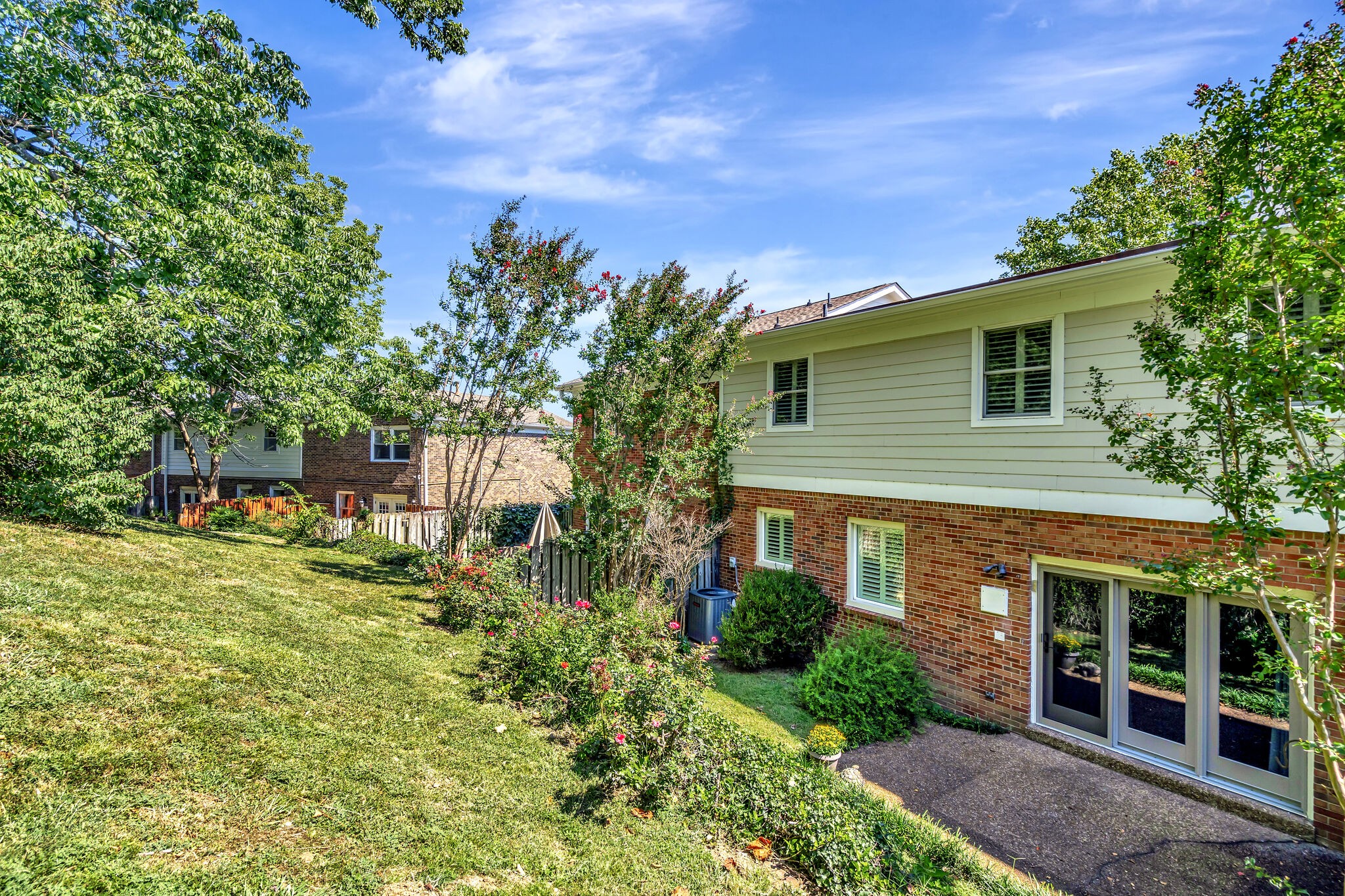 129 Jefferson Sq