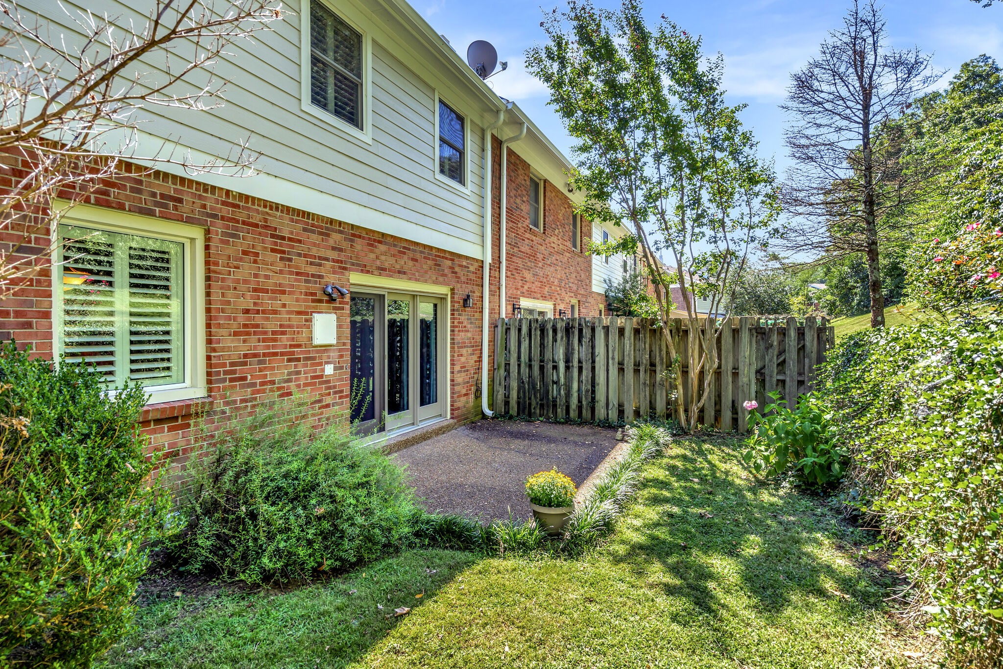 129 Jefferson Sq