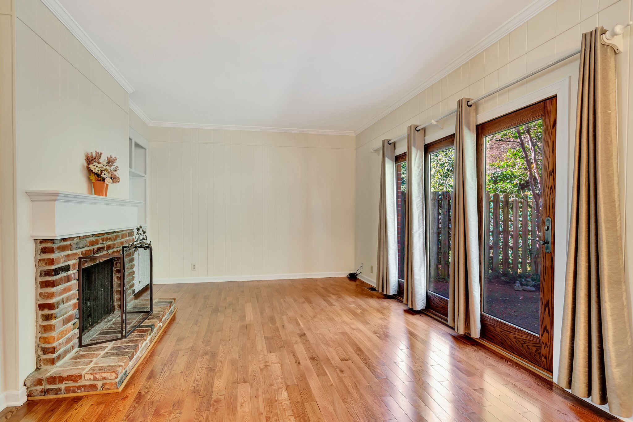129 Jefferson Sq