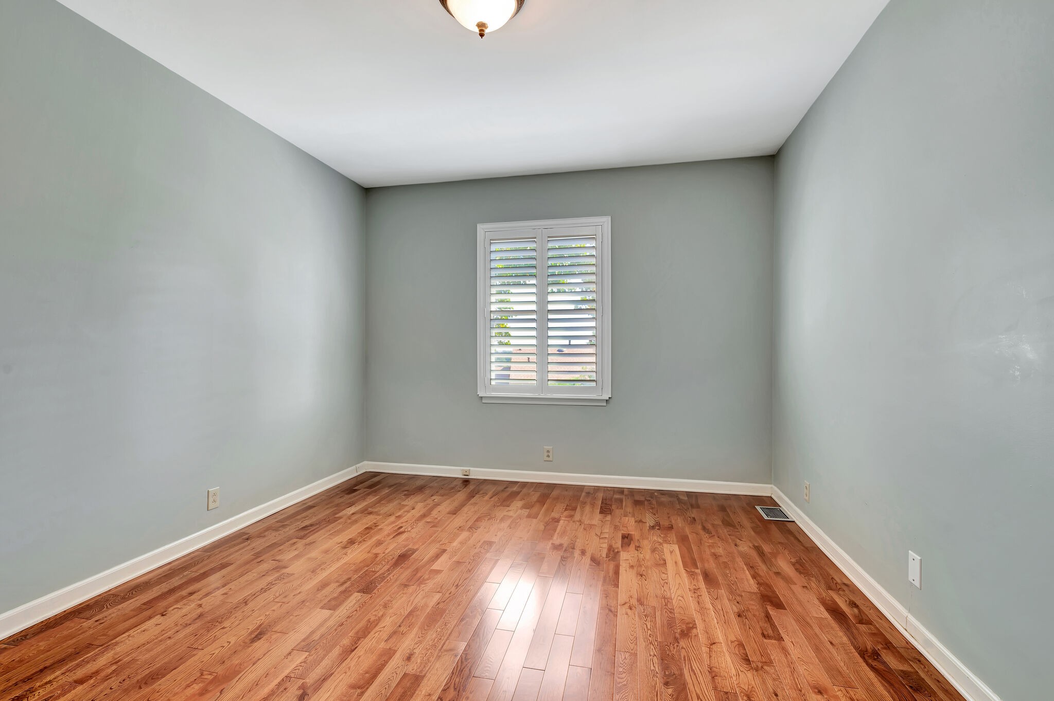 129 Jefferson Sq