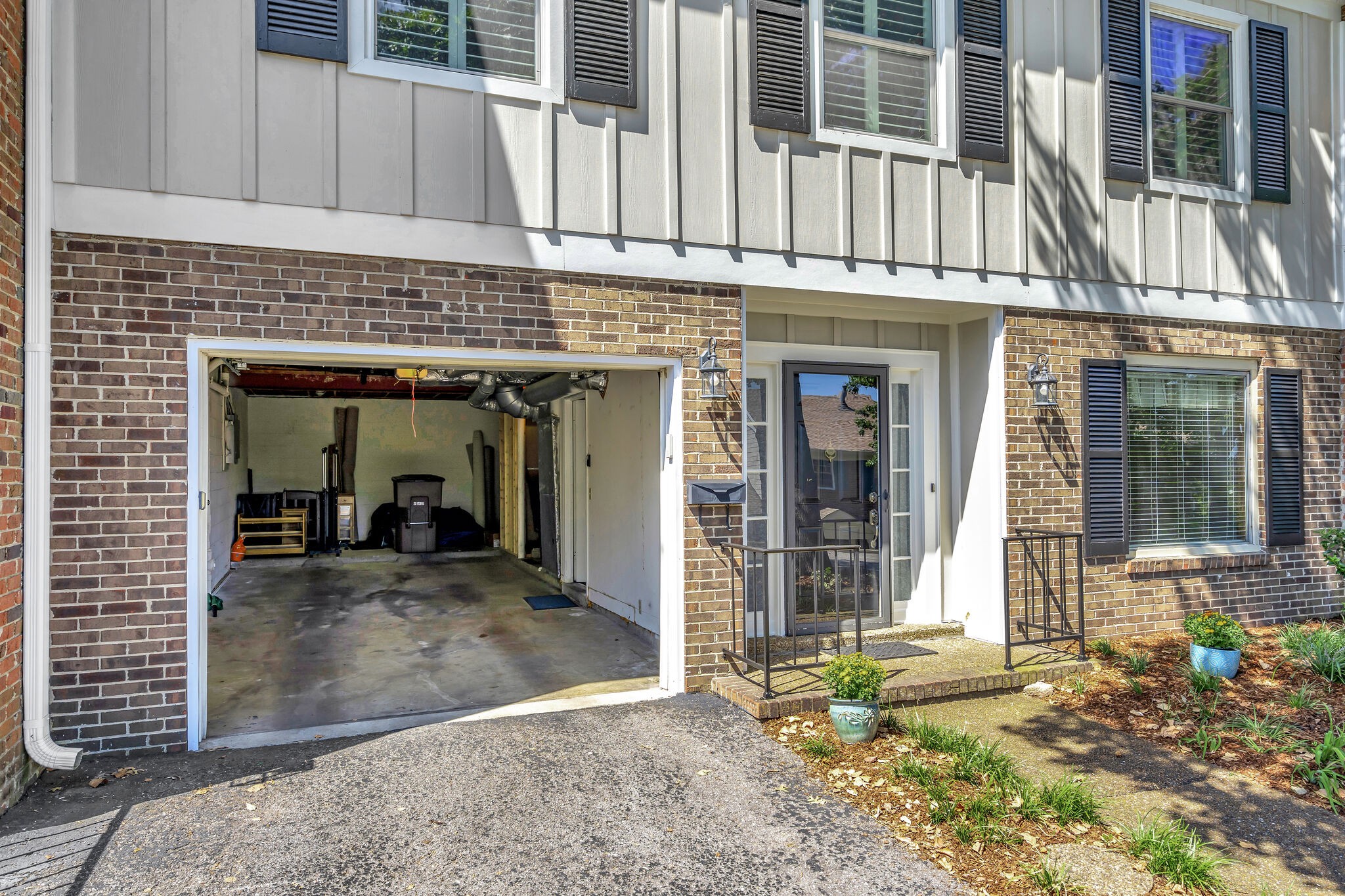 129 Jefferson Sq