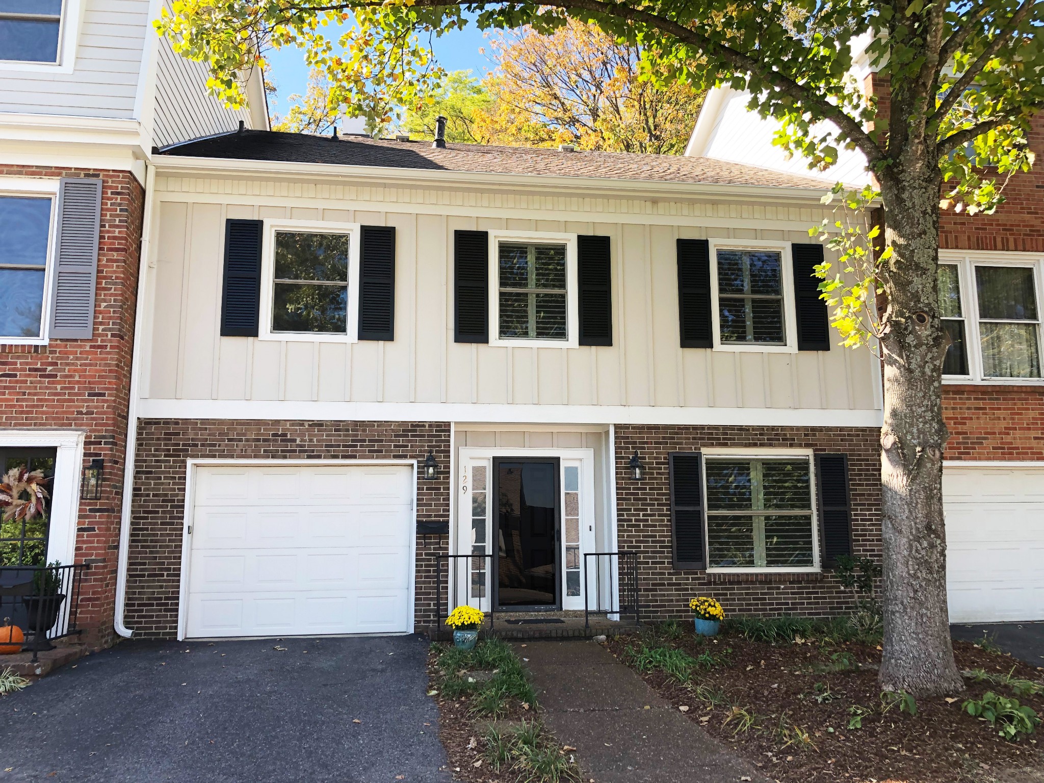 129 Jefferson Sq