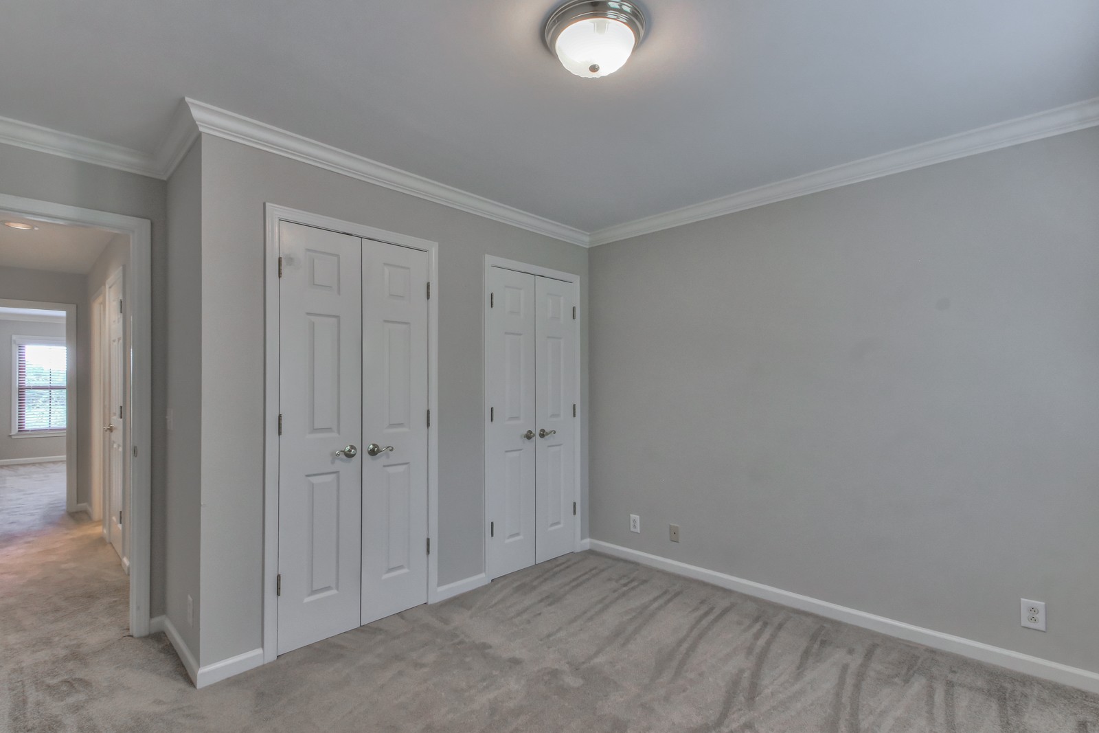 962 Yearling Way