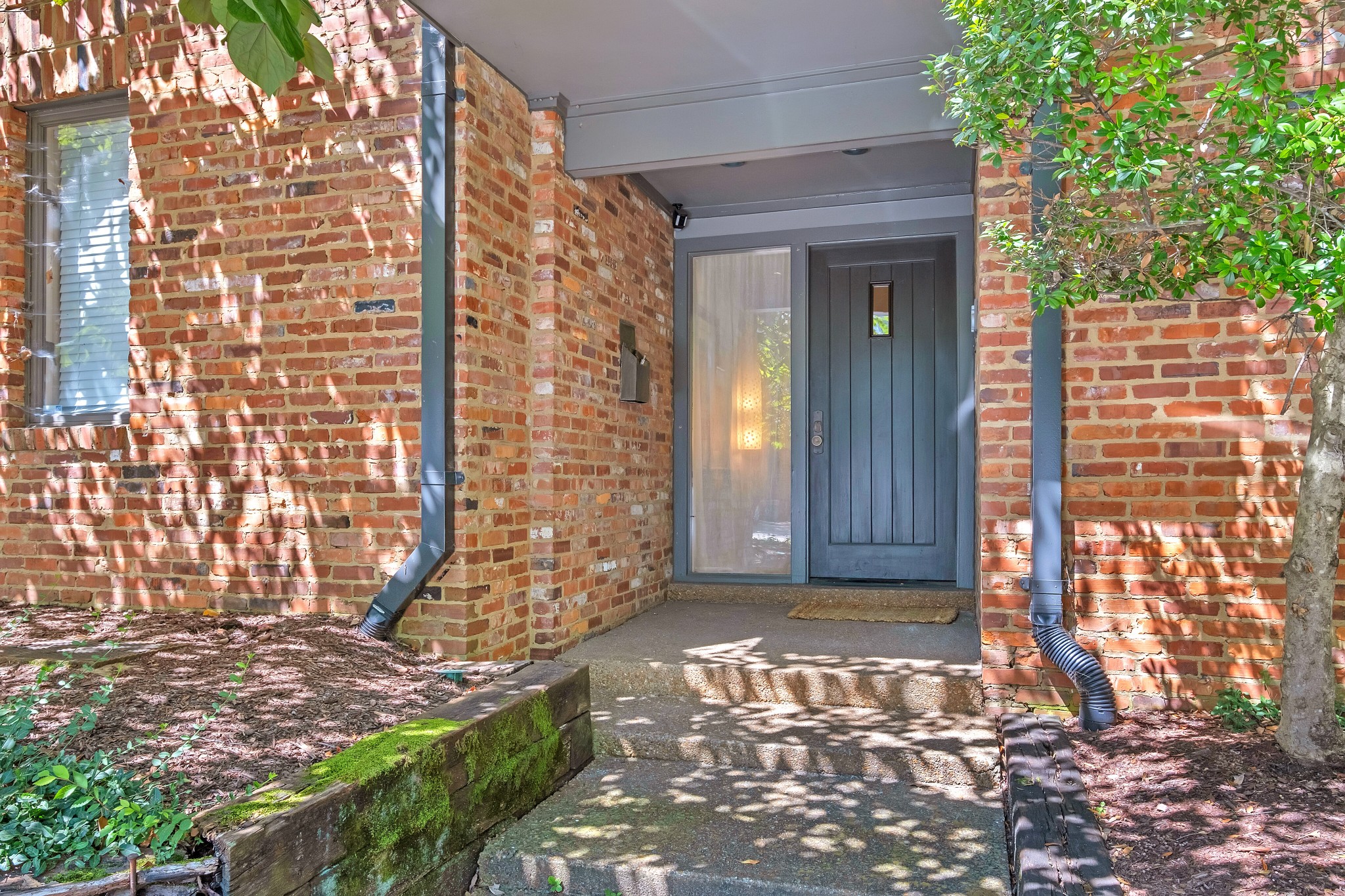 135 Hampton Pl