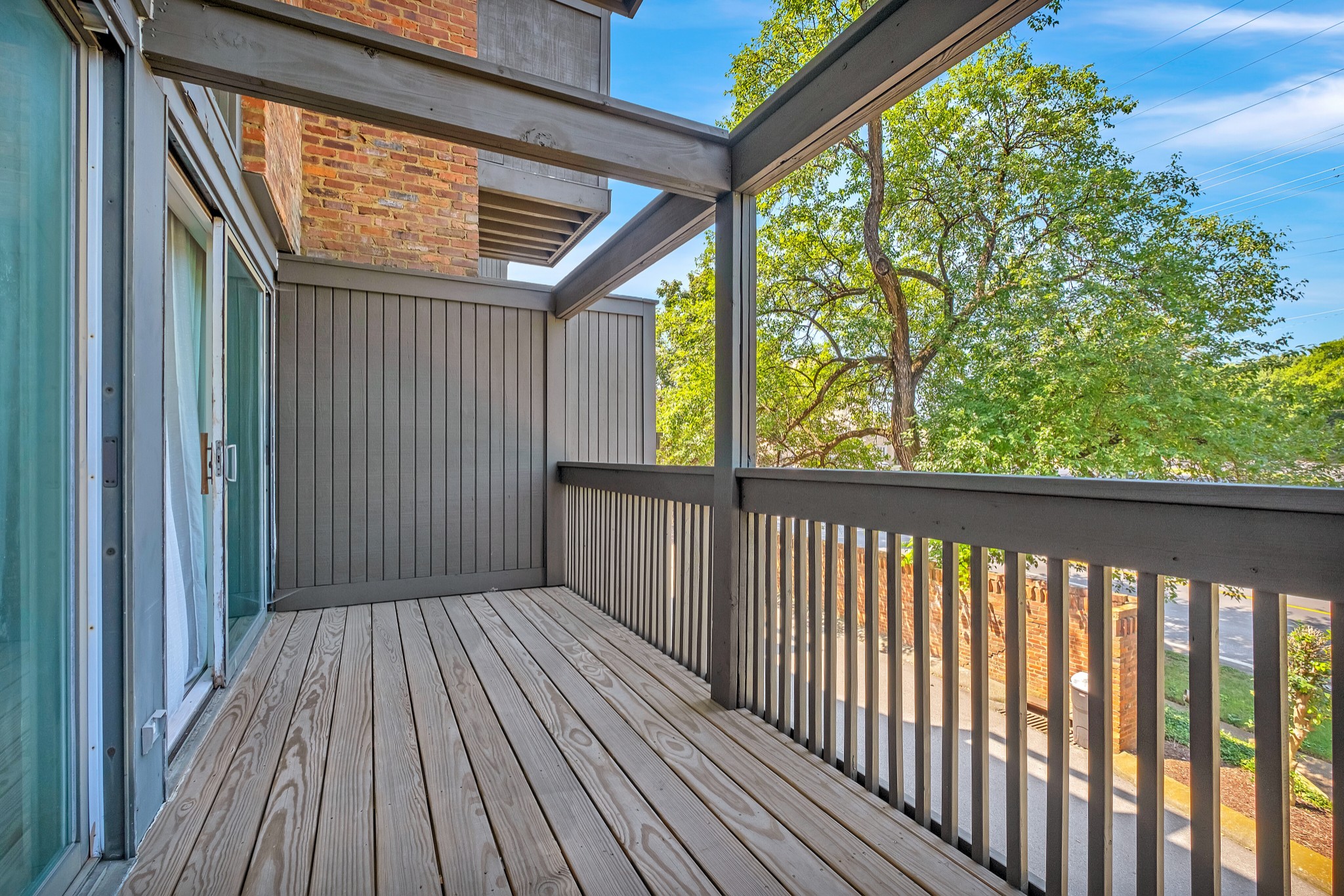135 Hampton Pl