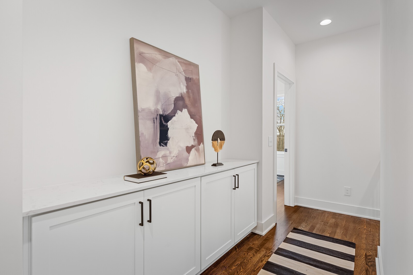 613 Vernon Ave Unit: 6