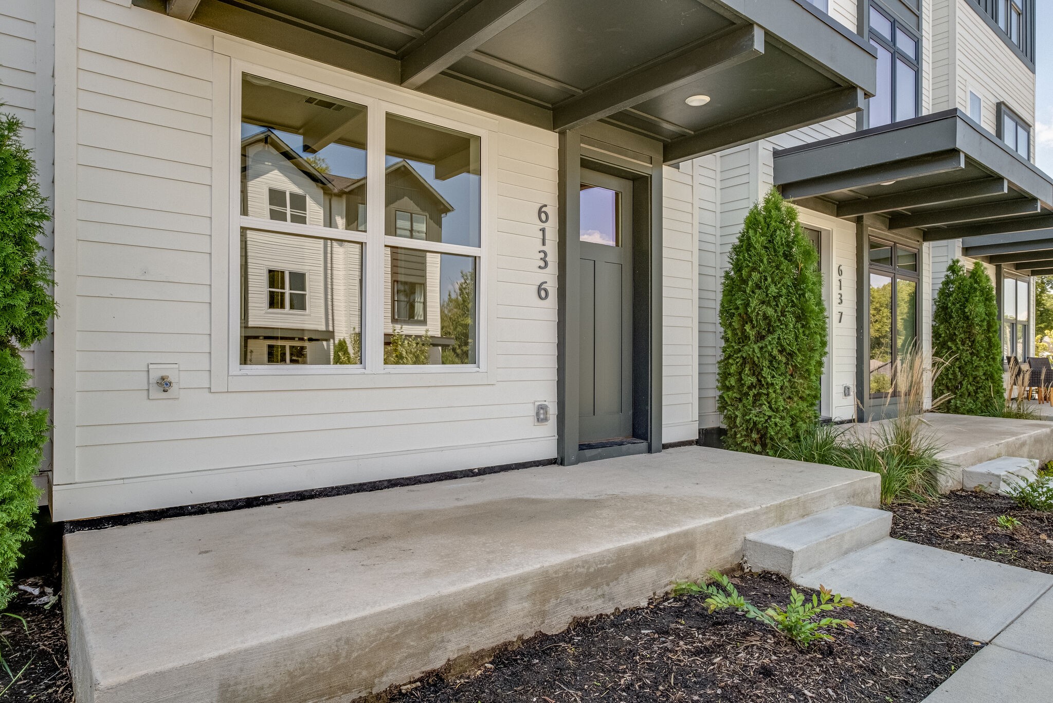 613 Vernon Ave Unit: 6