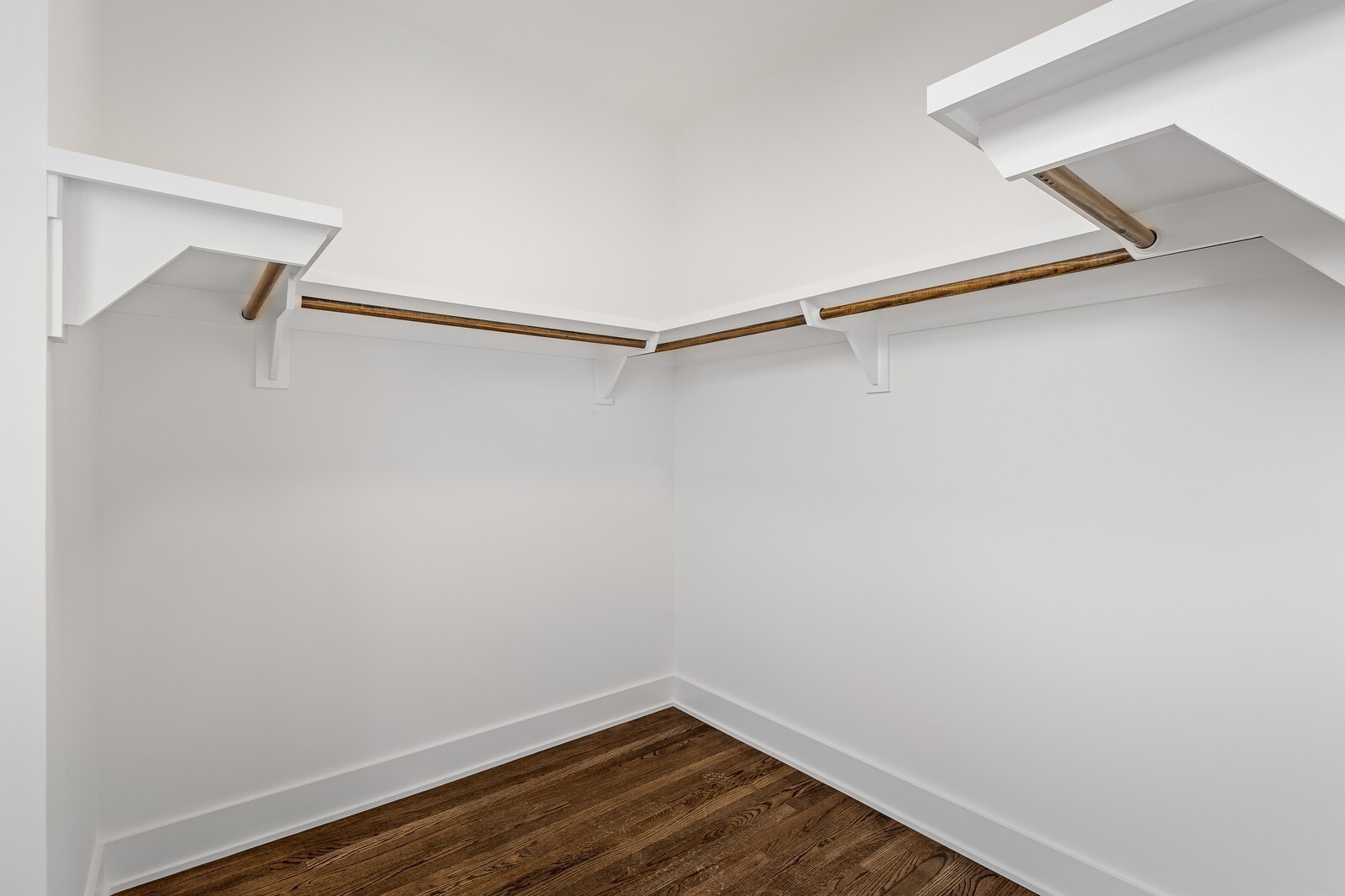 613 Vernon Ave Unit: 6