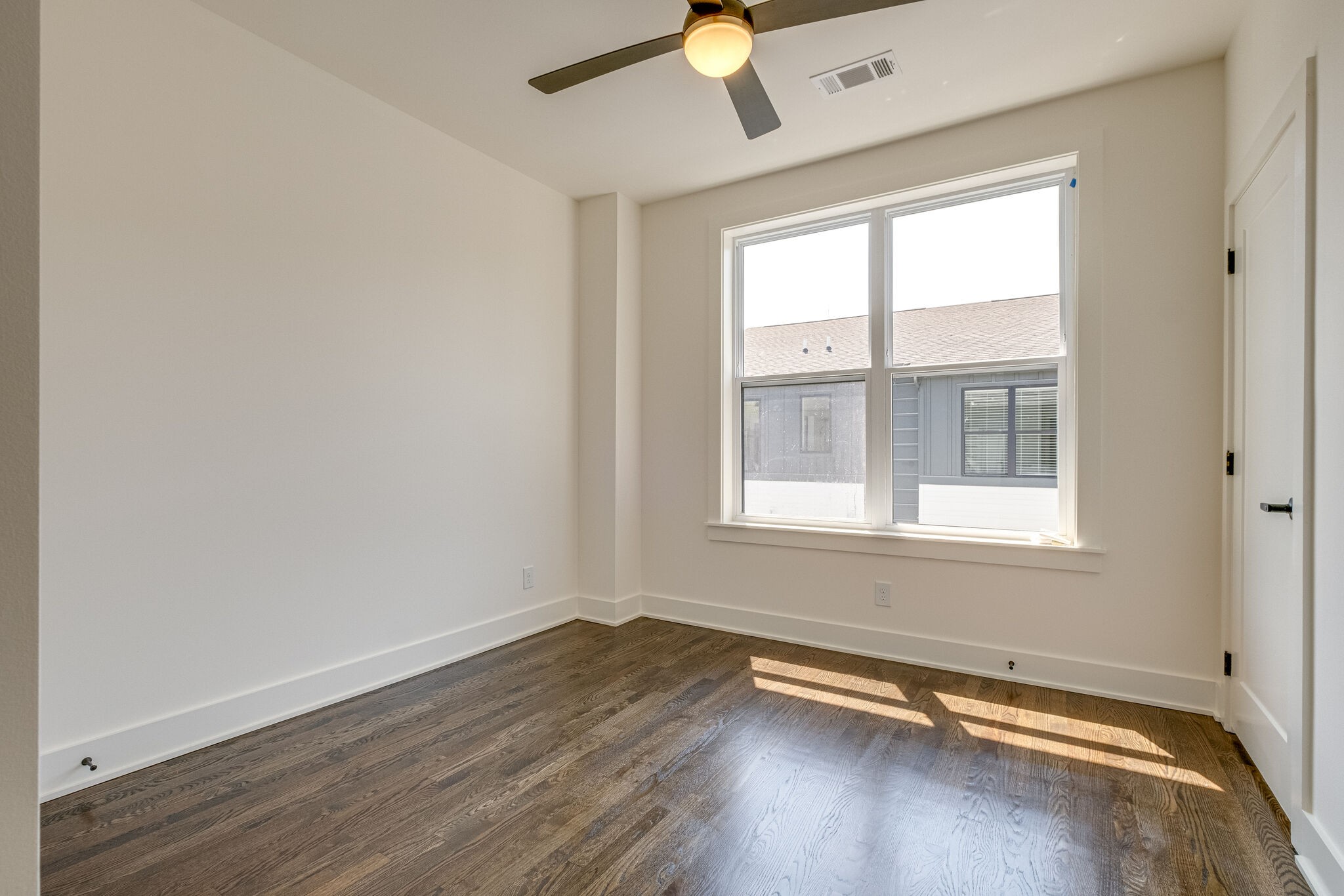 613 Vernon Ave Unit: 6