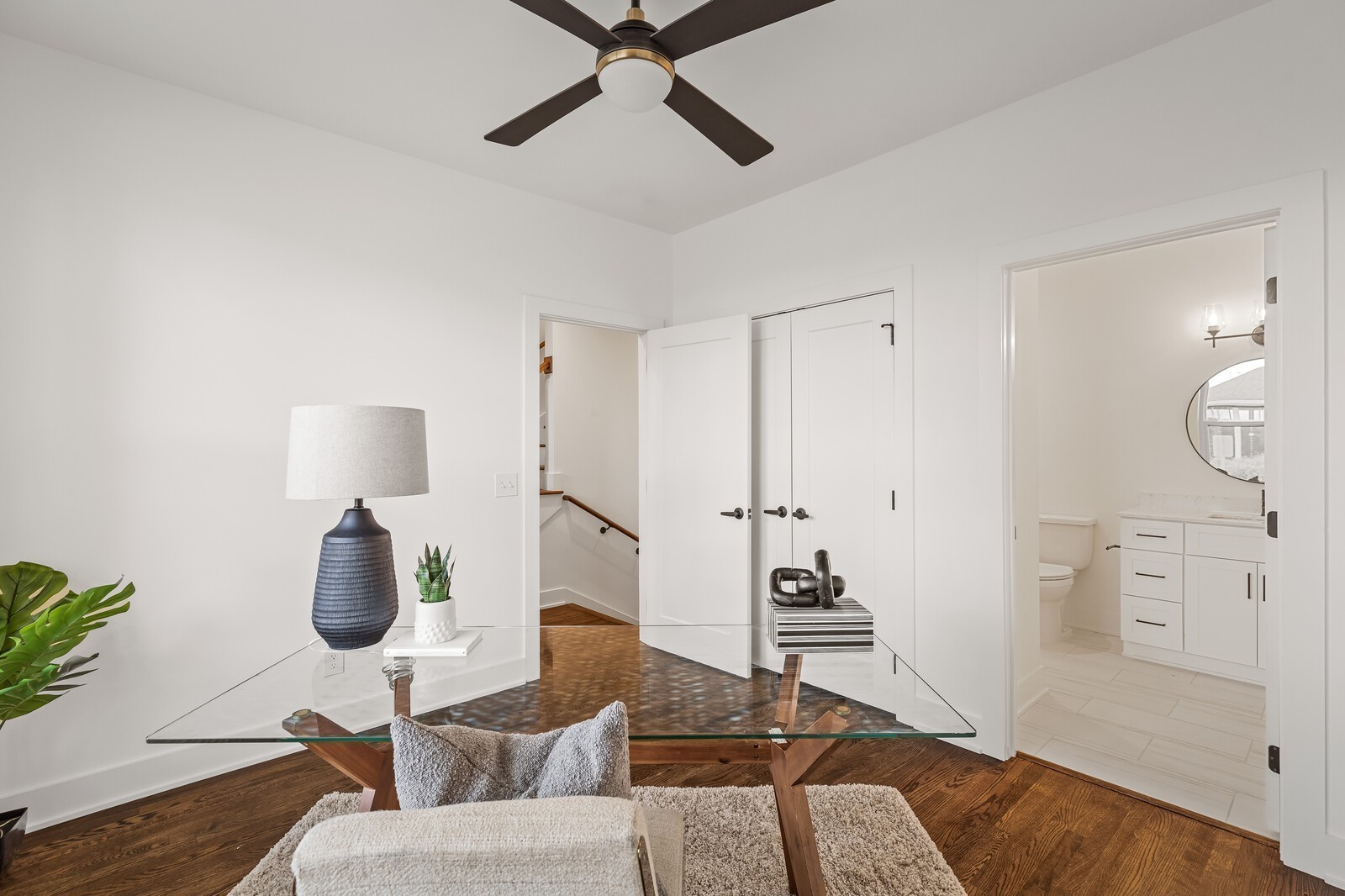 613 Vernon Ave Unit: 6