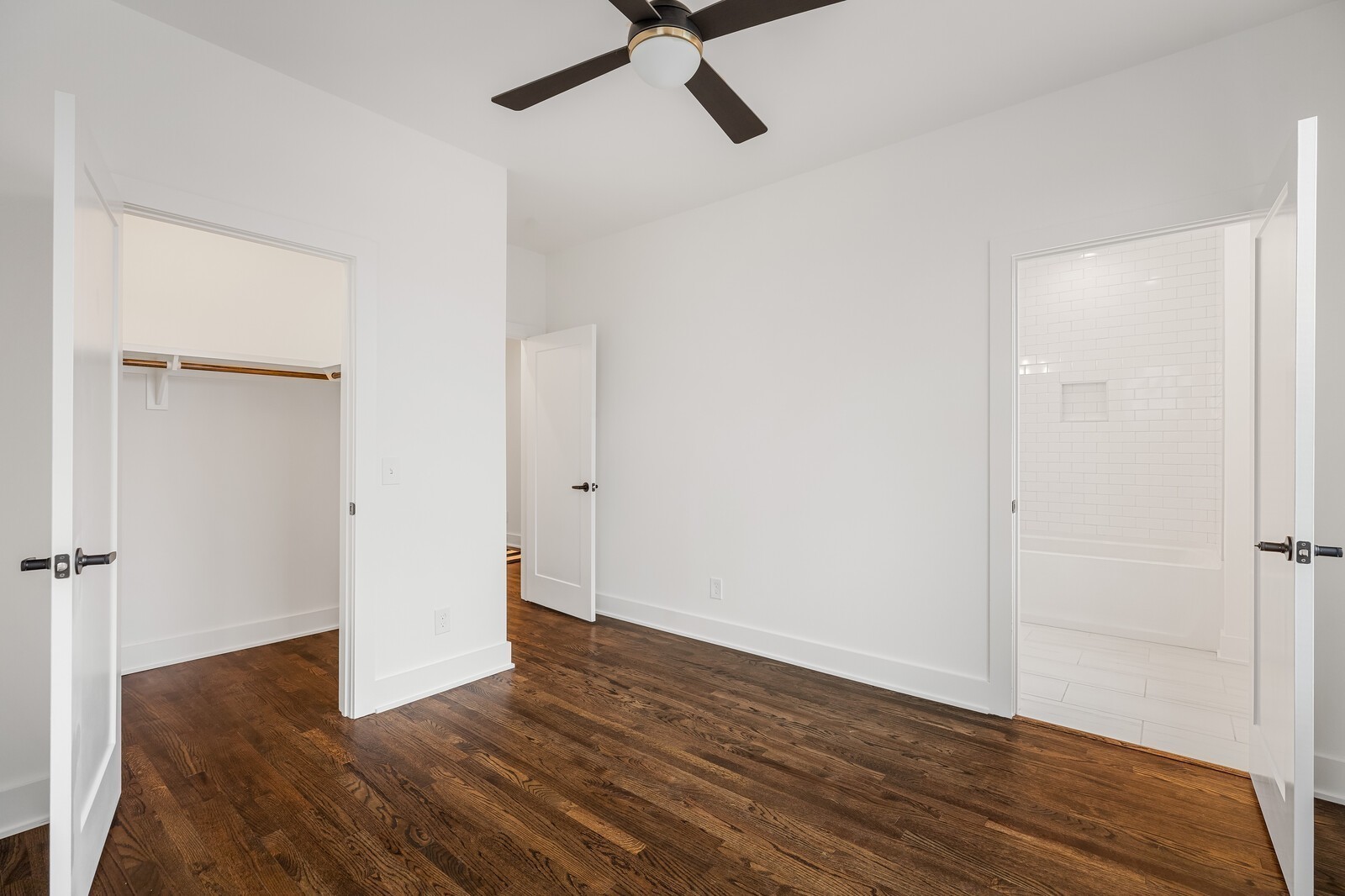 613 Vernon Ave Unit: 6