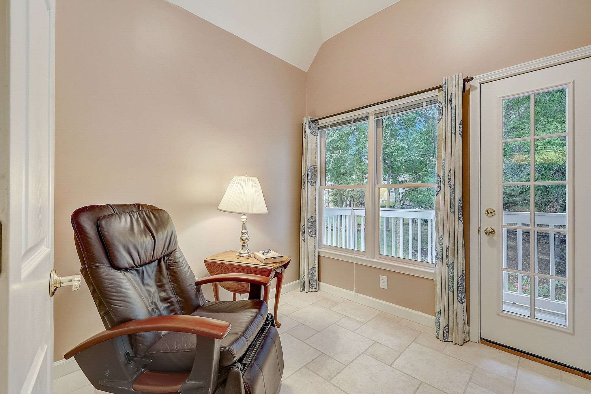 1096 Arbor Run Pl