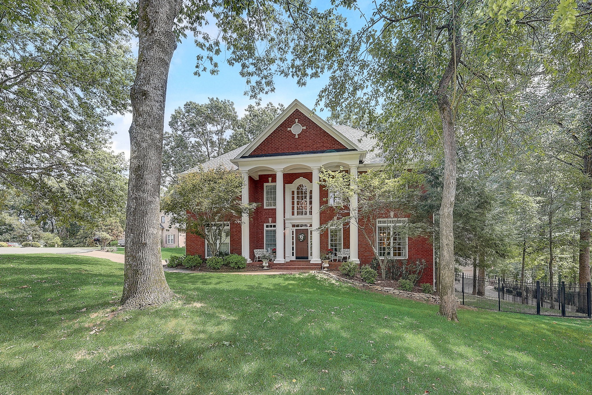 1096 Arbor Run Pl