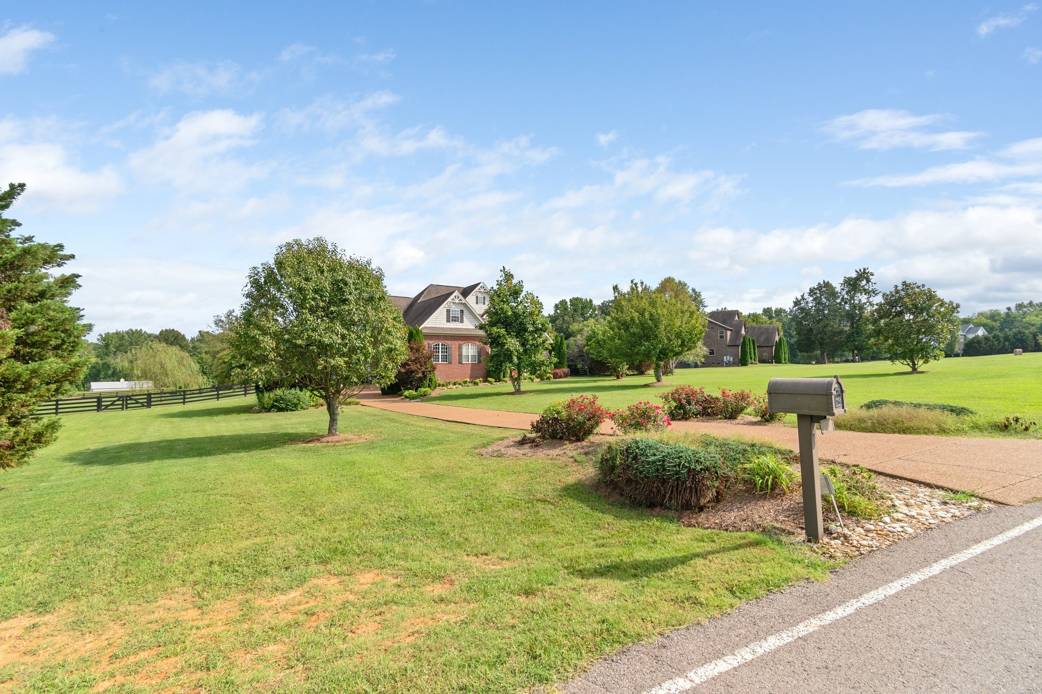 3722 Bosk Ln