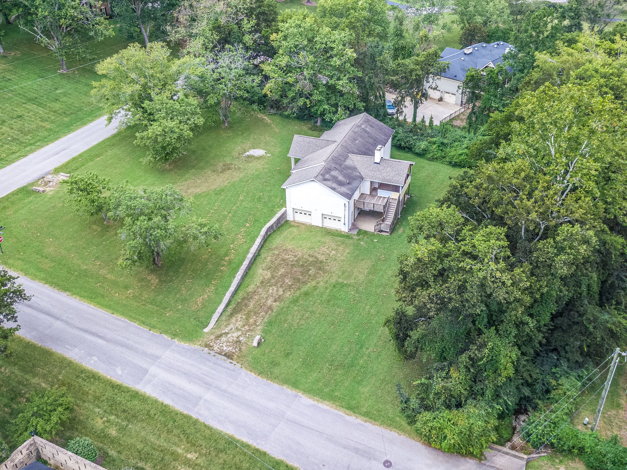 407 Hunt Club Rd