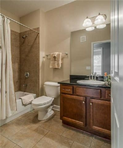 2310 Elliott Ave Unit: 207