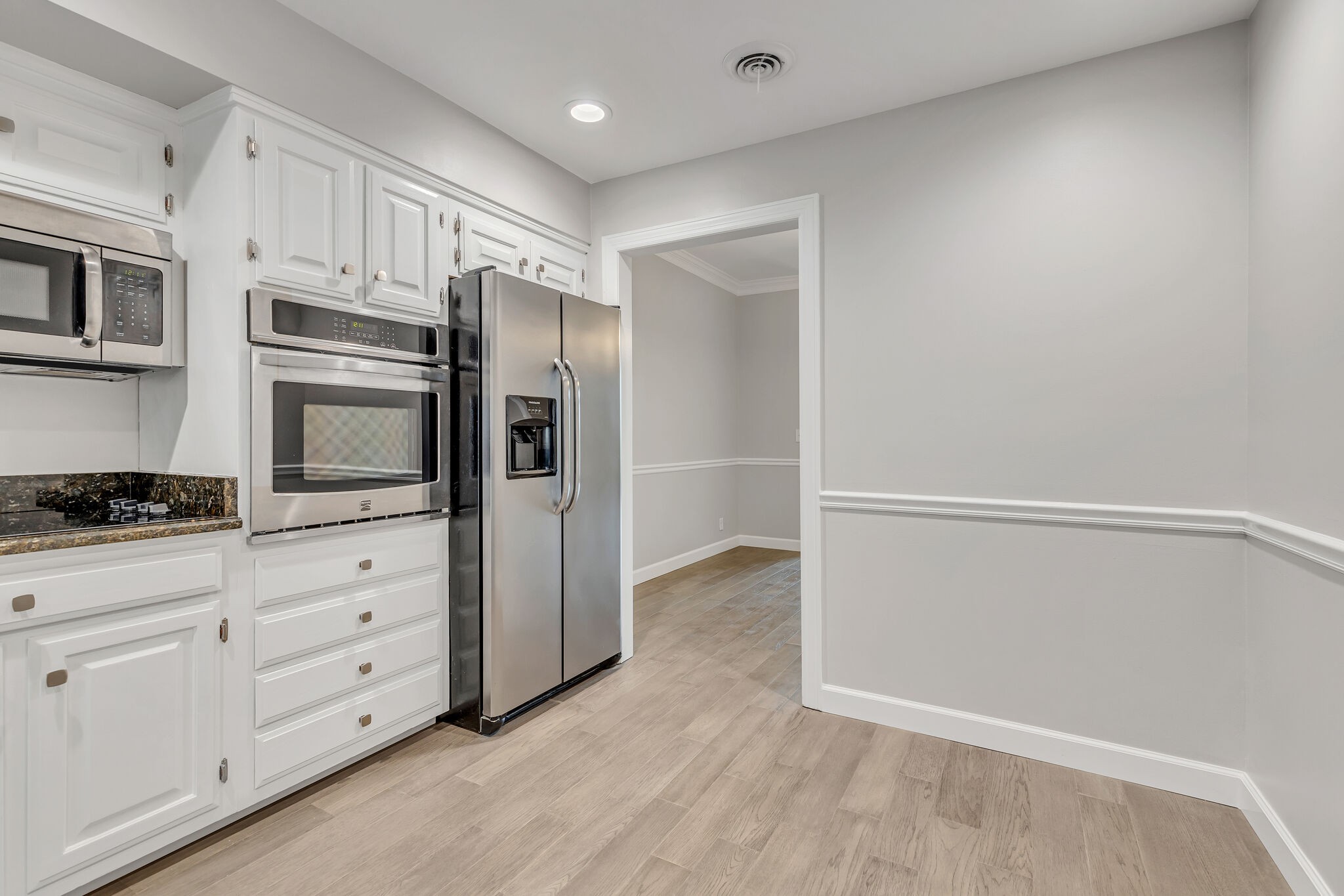 404 Rose Hall Unit: 404