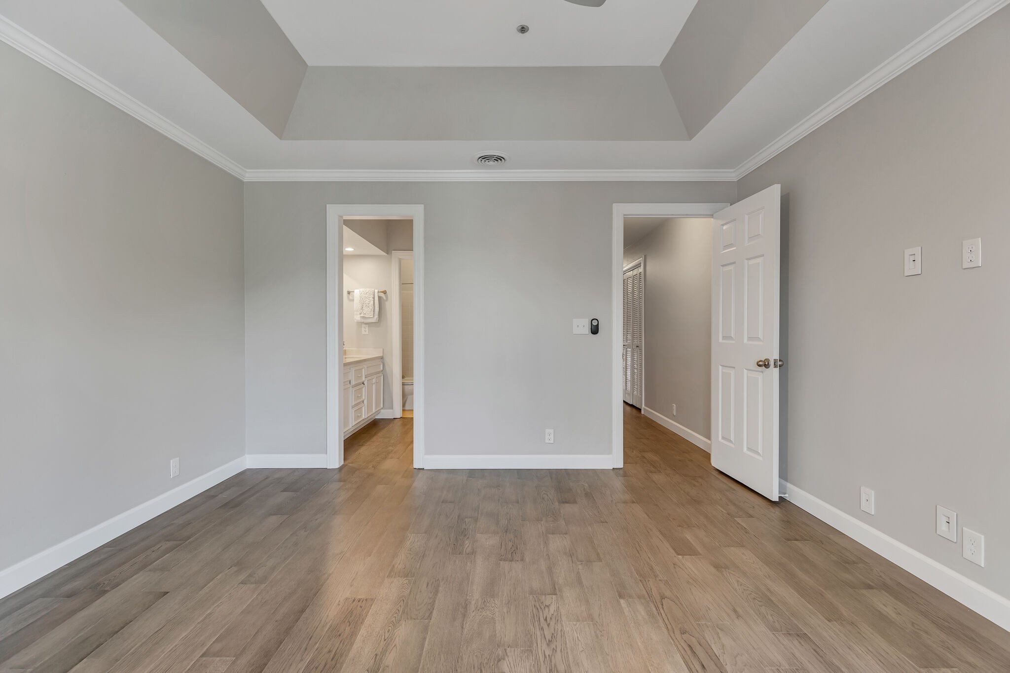 404 Rose Hall Unit: 404