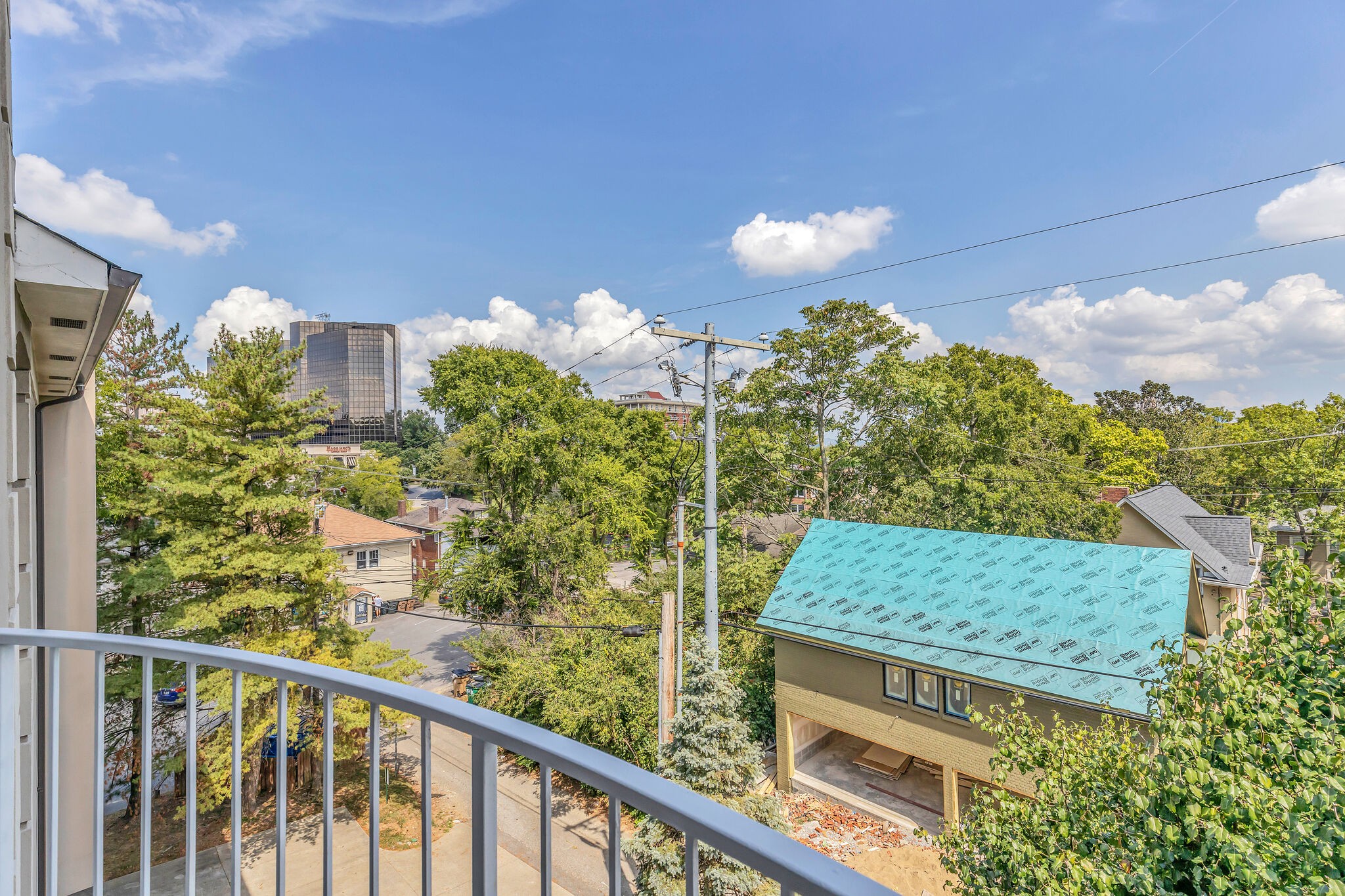 404 Rose Hall Unit: 404