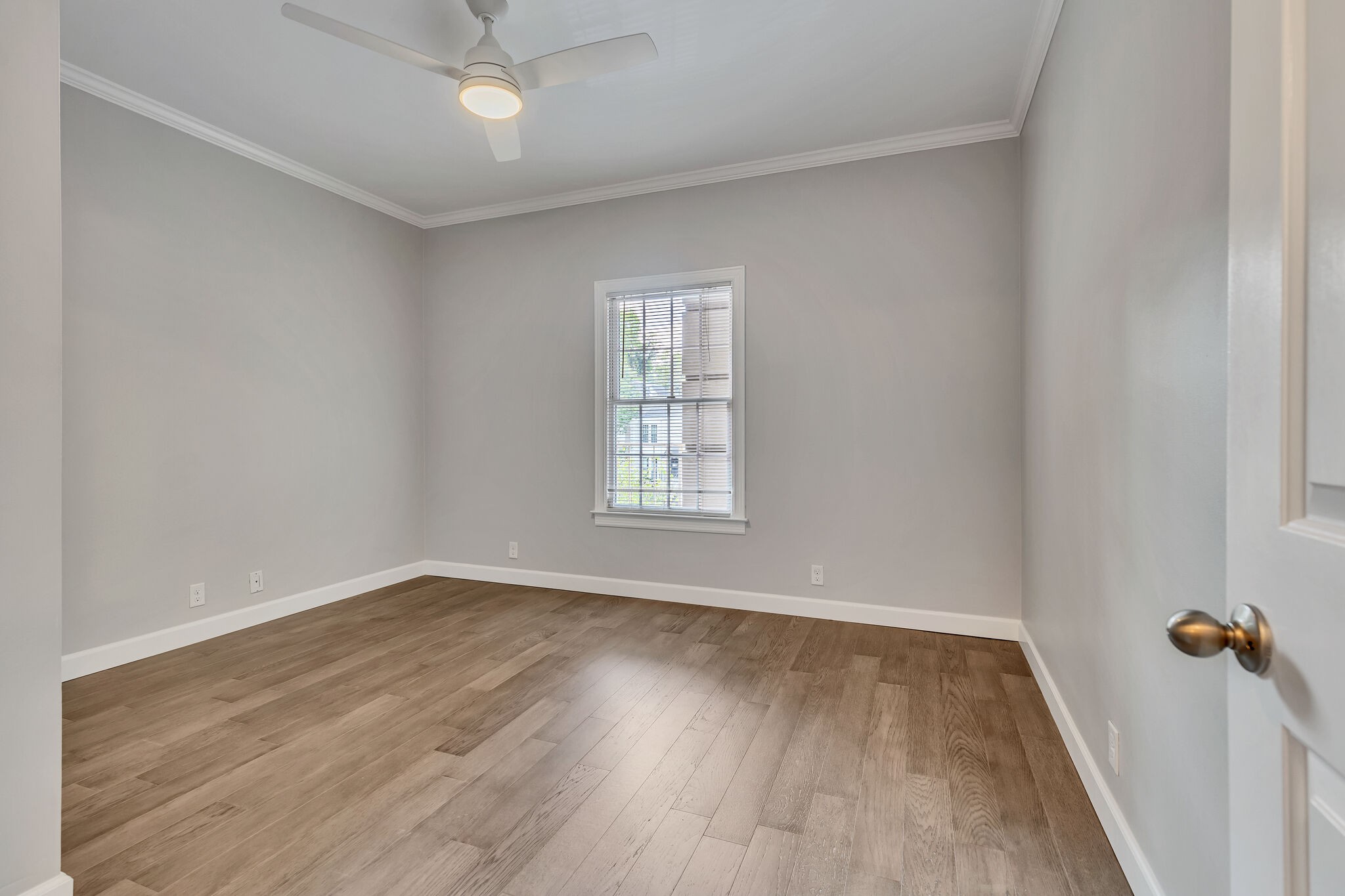 404 Rose Hall Unit: 404