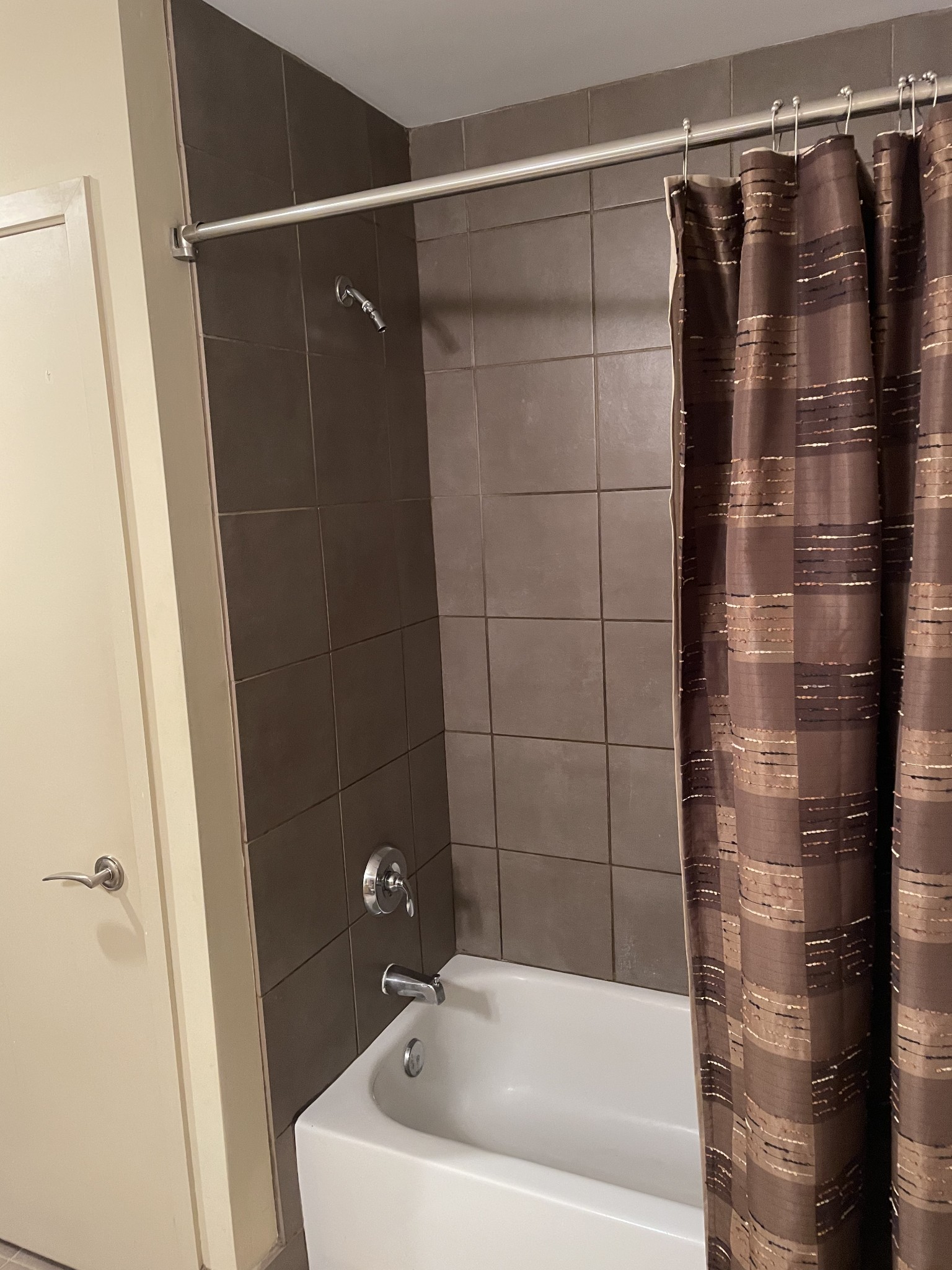 1101 18th Ave, S Unit: 400