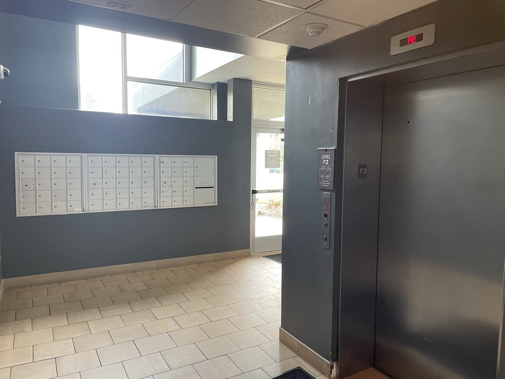 1101 18th Ave, S Unit: 400