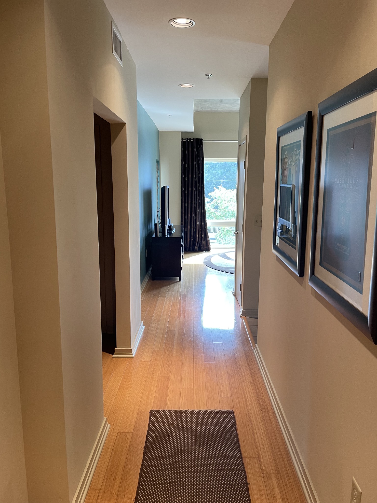 1101 18th Ave, S Unit: 400