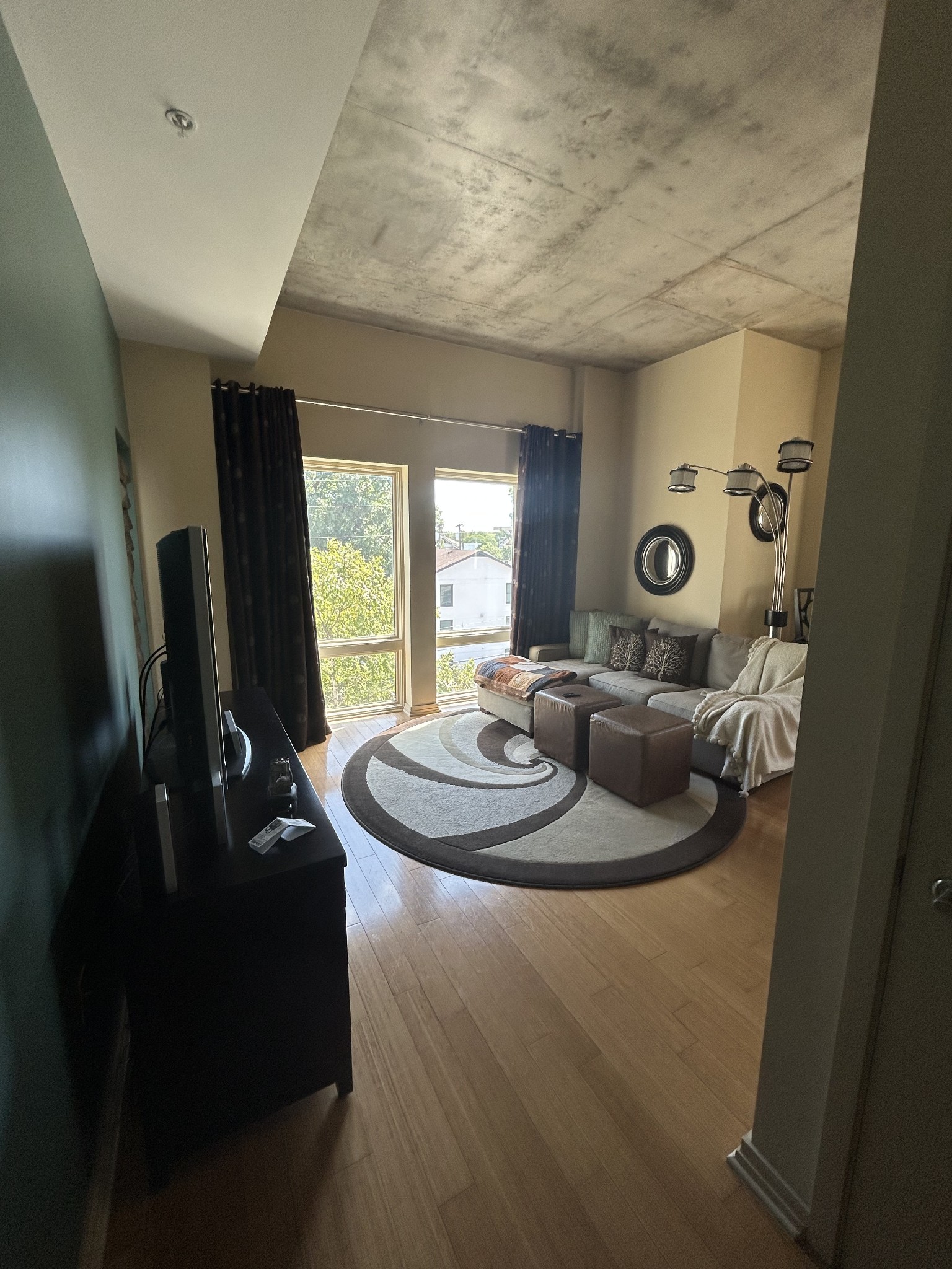 1101 18th Ave, S Unit: 400