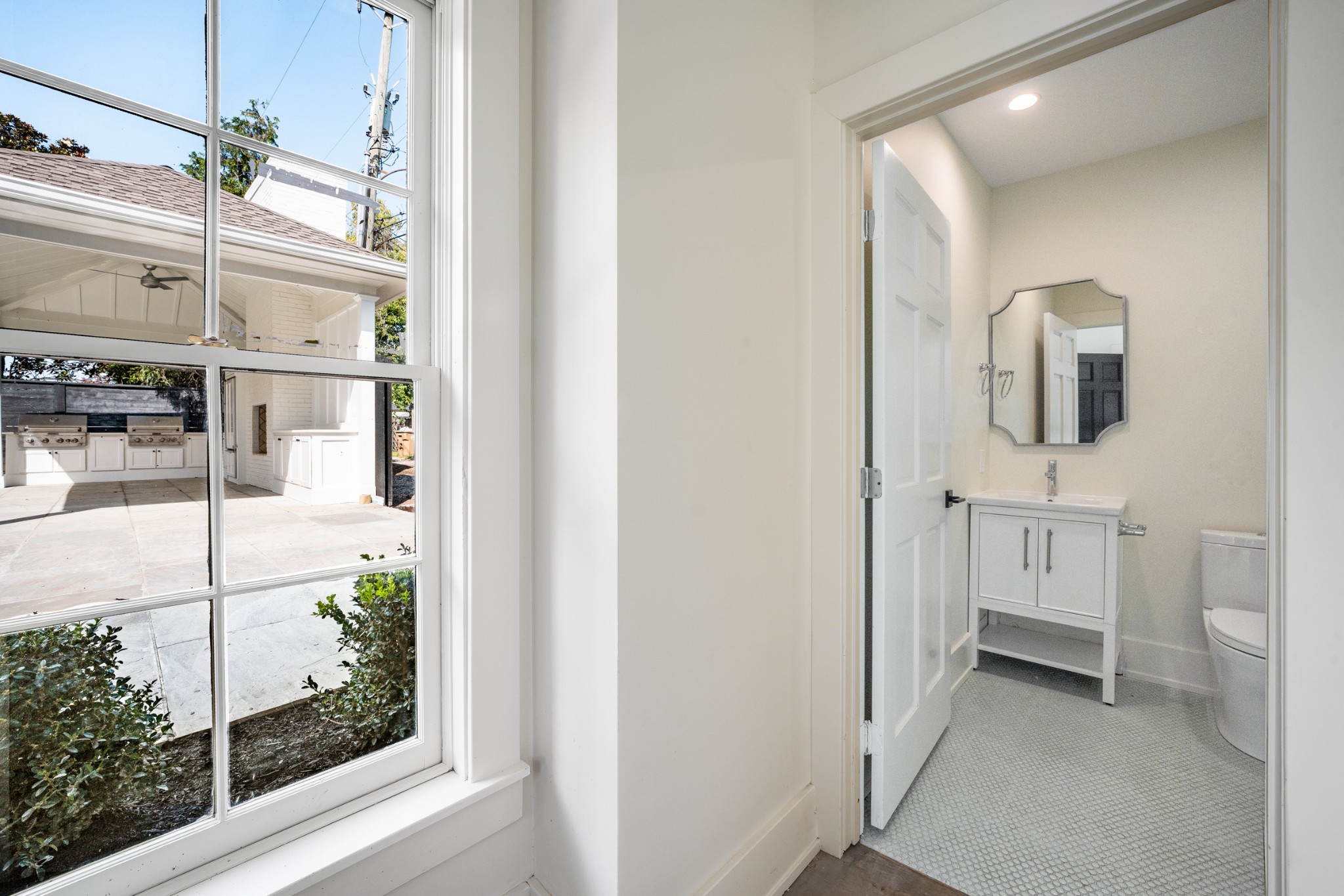 746 Benton Ave