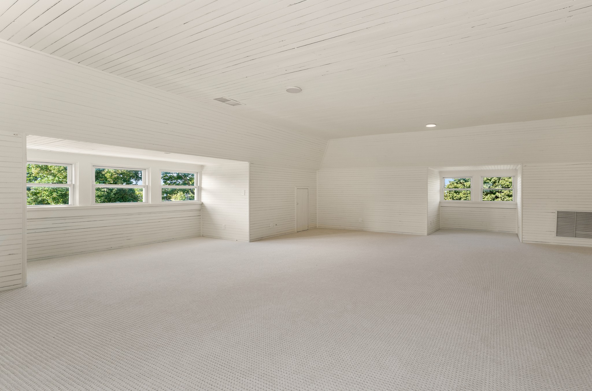 746 Benton Ave
