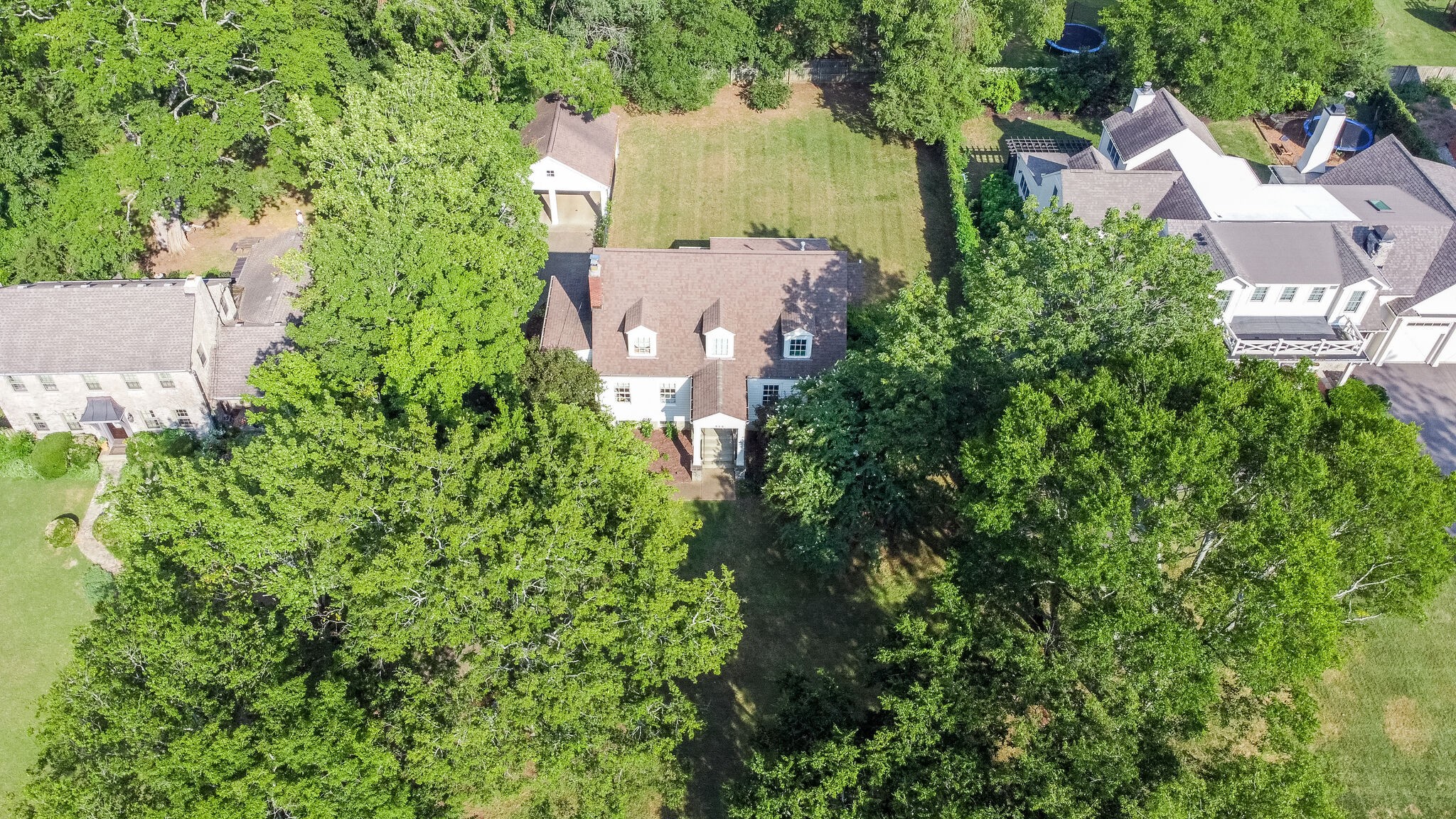 916 Wilson Blvd