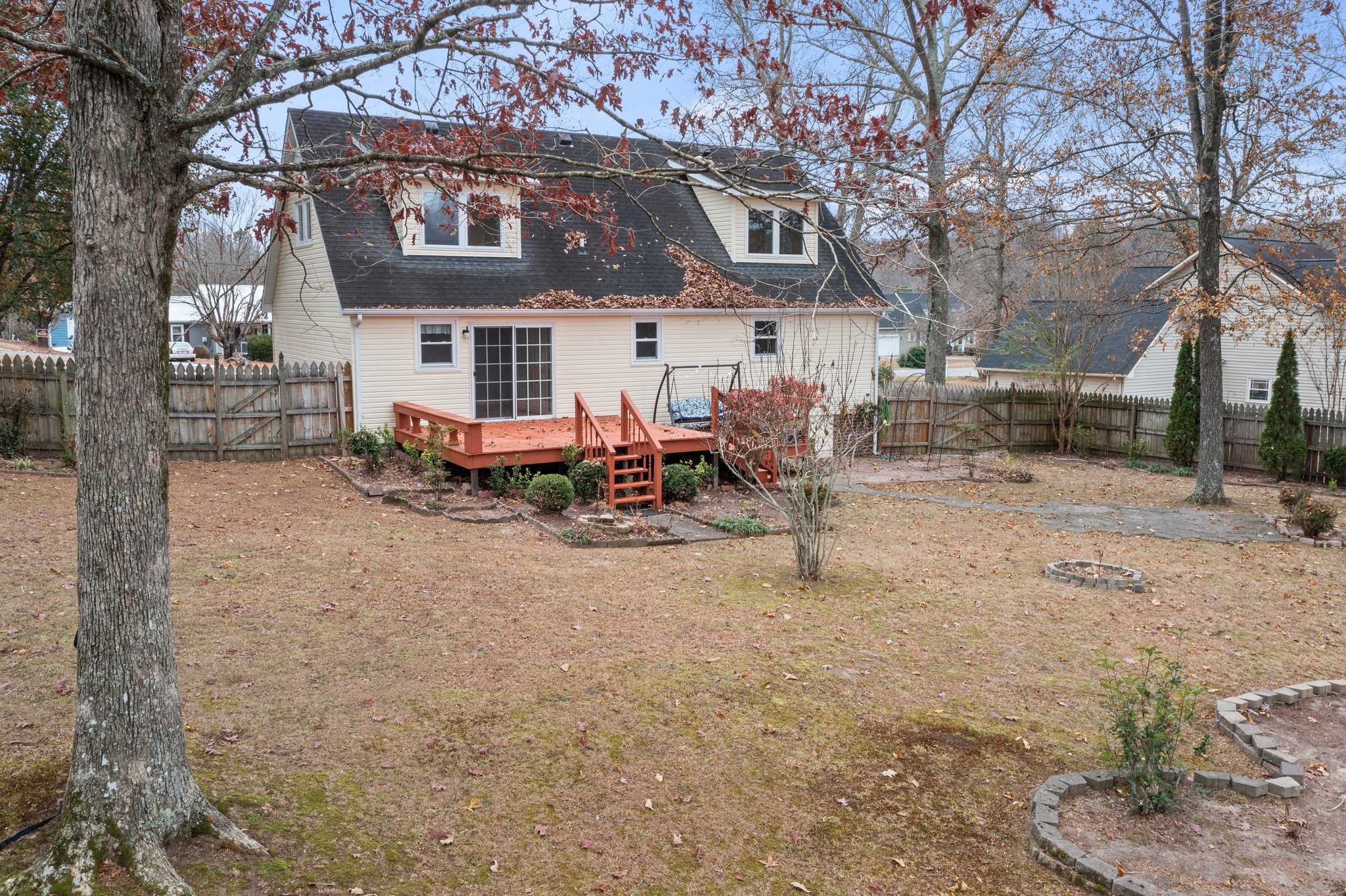 156 River Bluff Dr, W