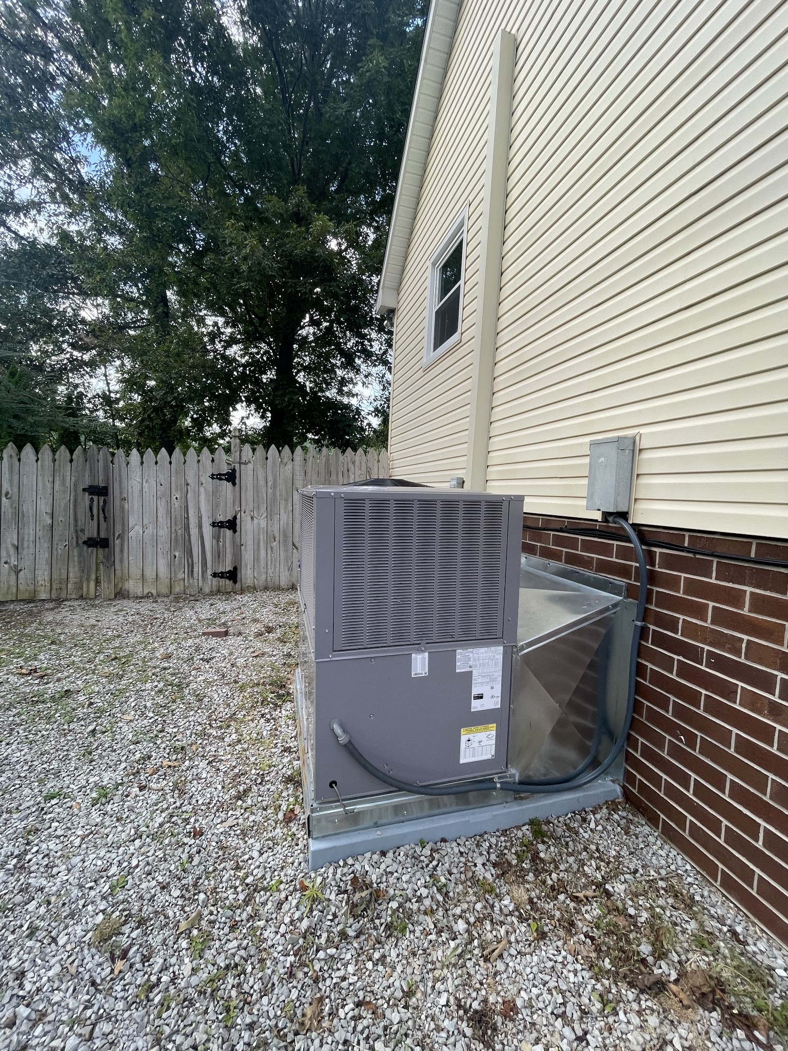 156 River Bluff Dr, W