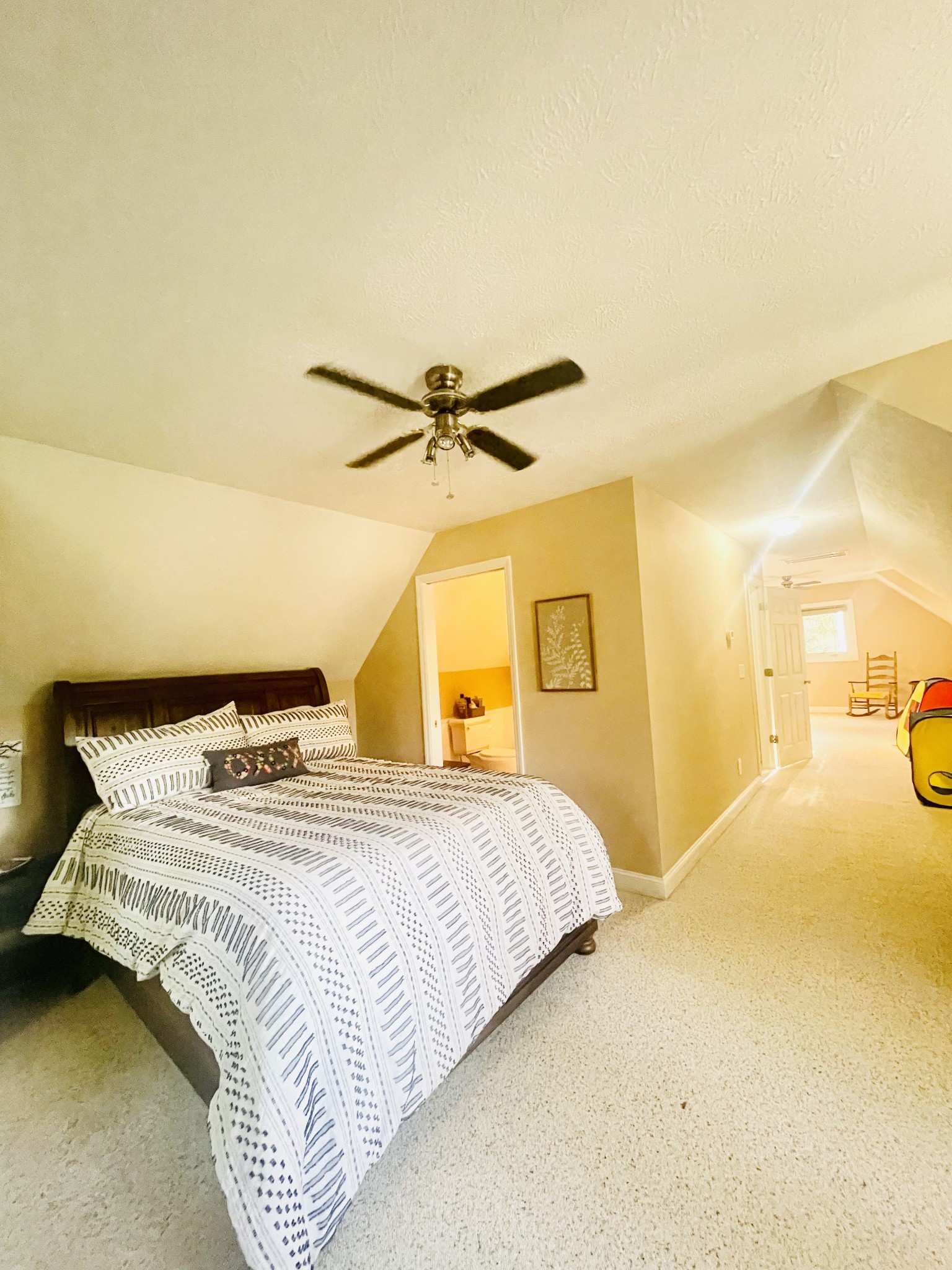 156 River Bluff Dr, W