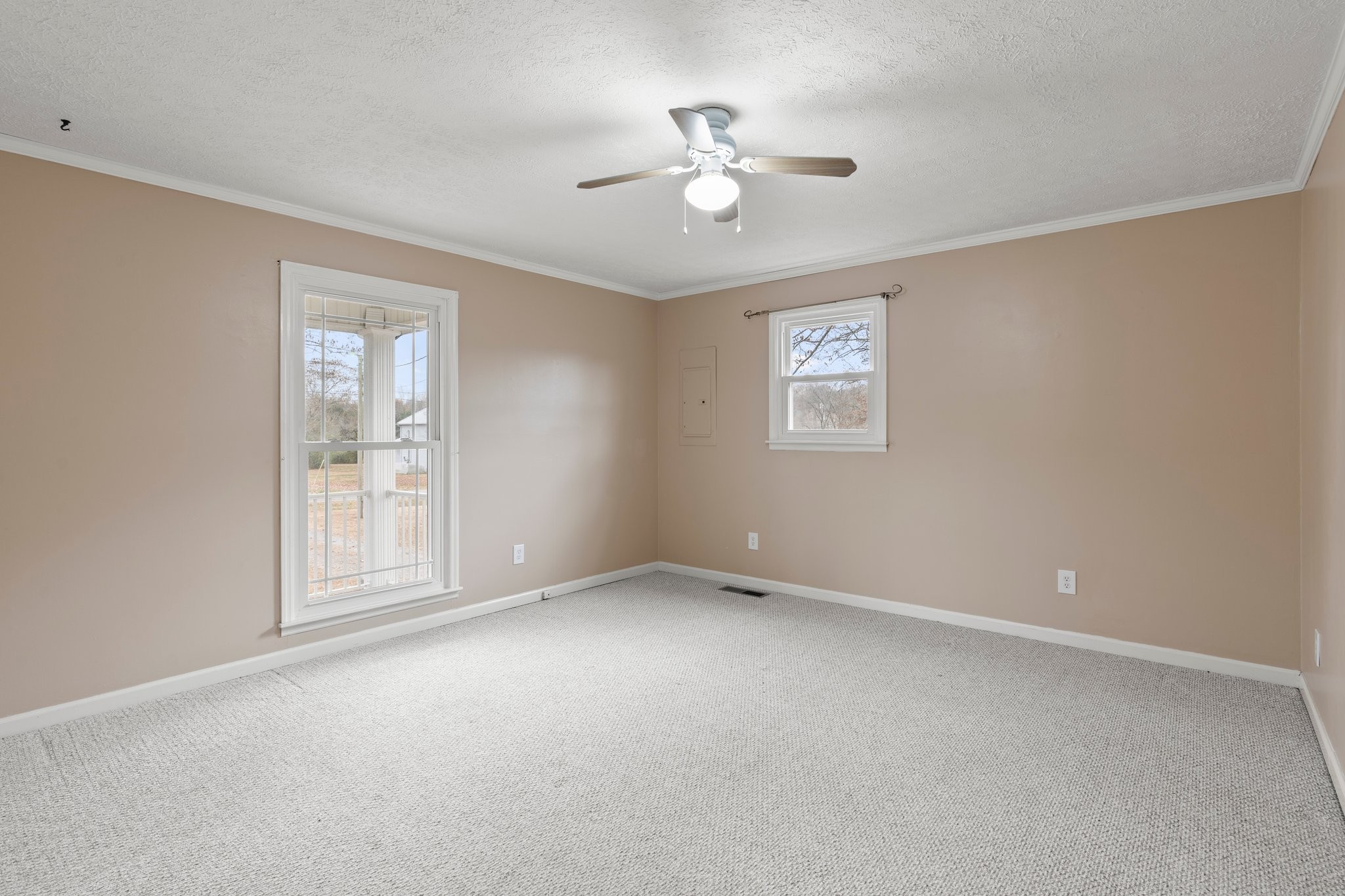 156 River Bluff Dr, W