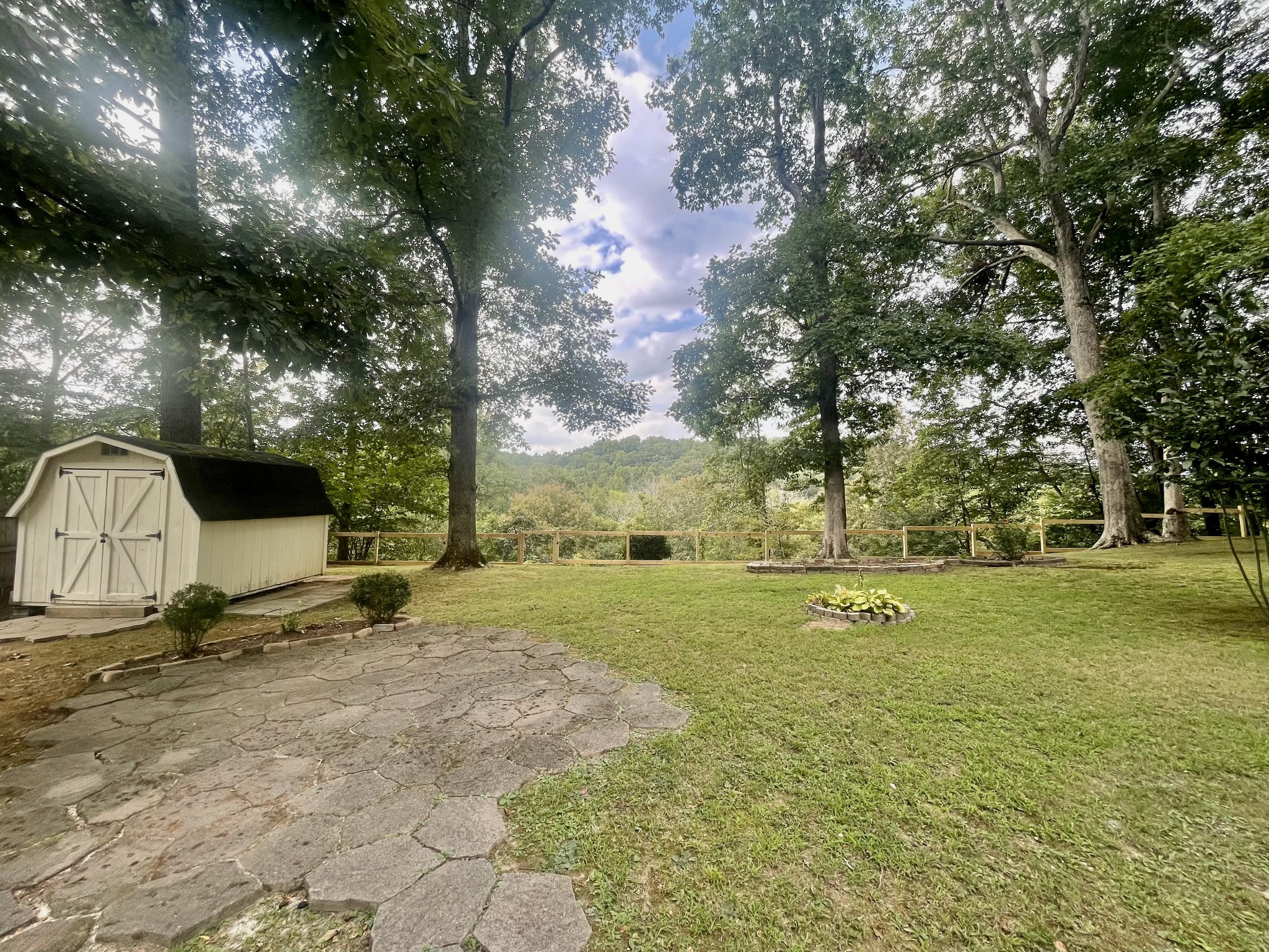 156 River Bluff Dr, W