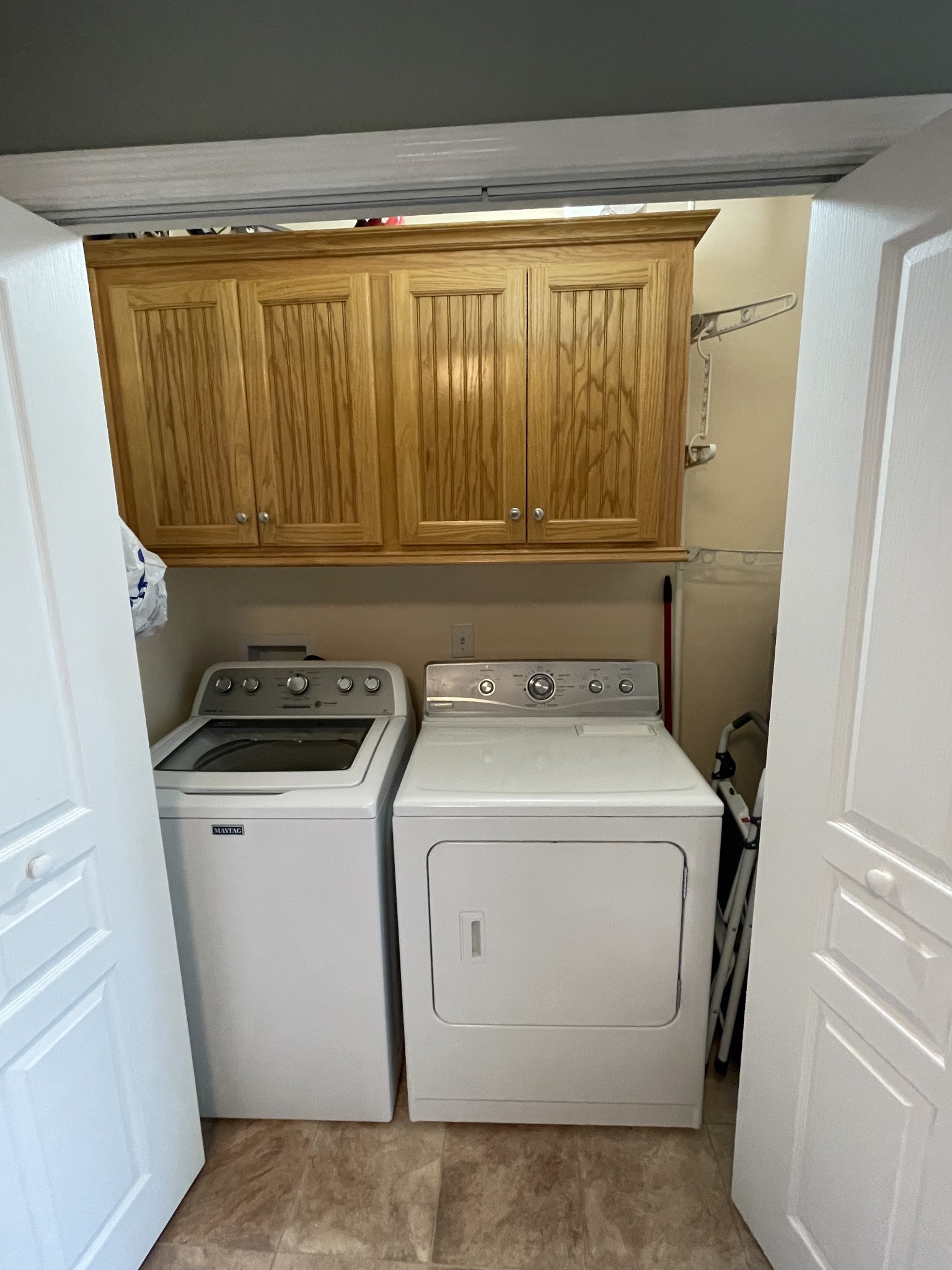 156 River Bluff Dr, W