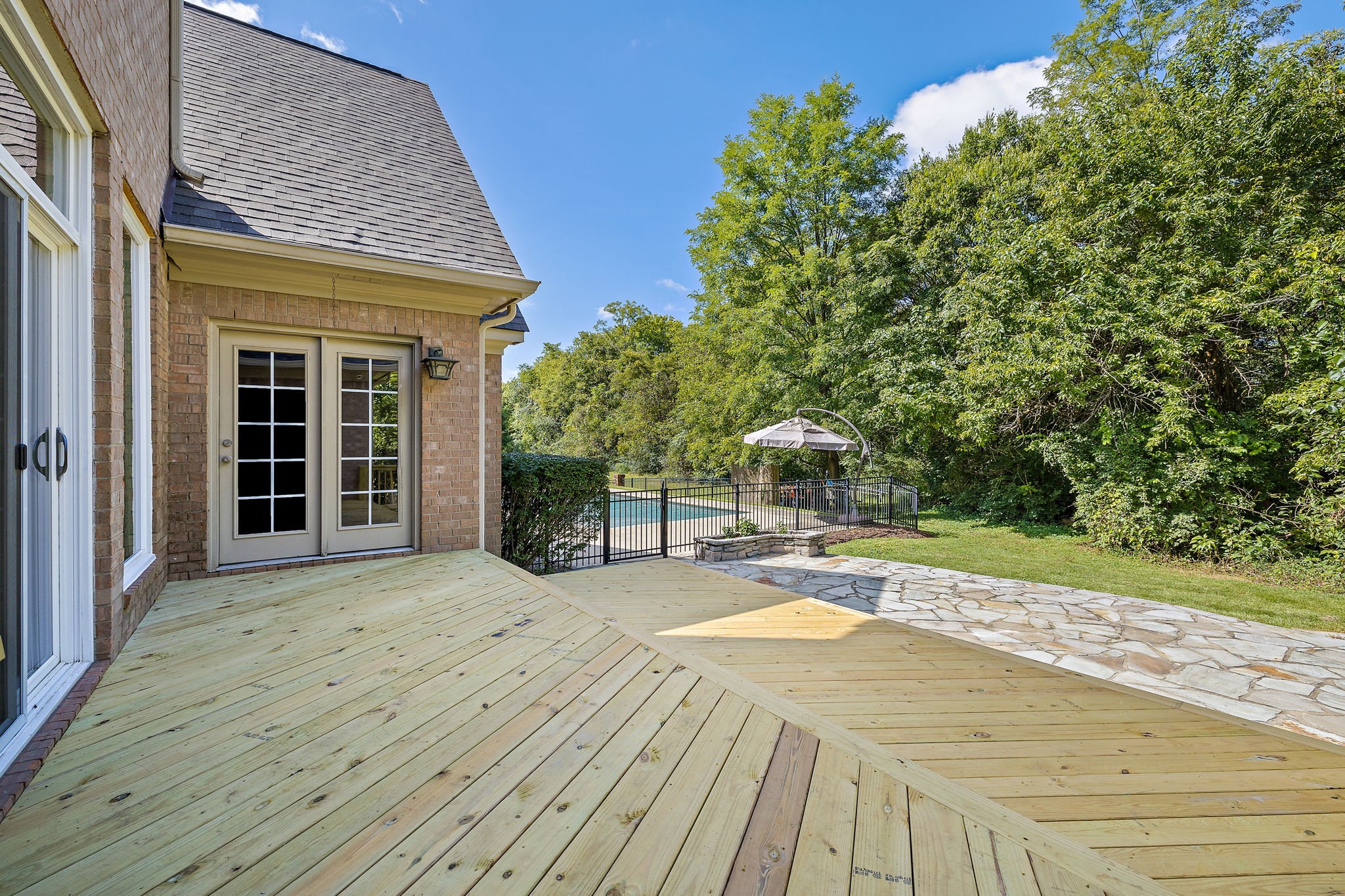 1420 Hunter Rd