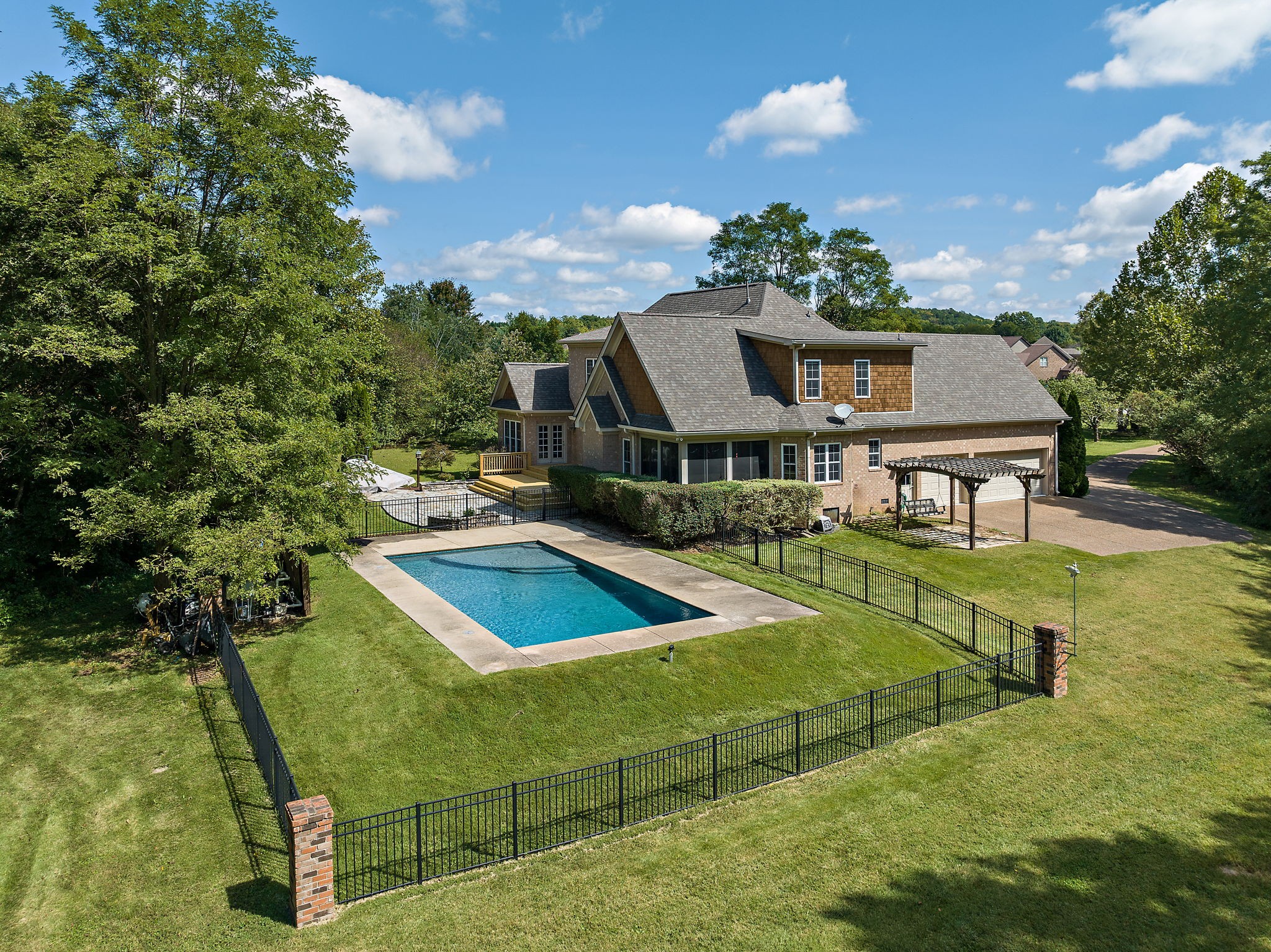 1420 Hunter Rd