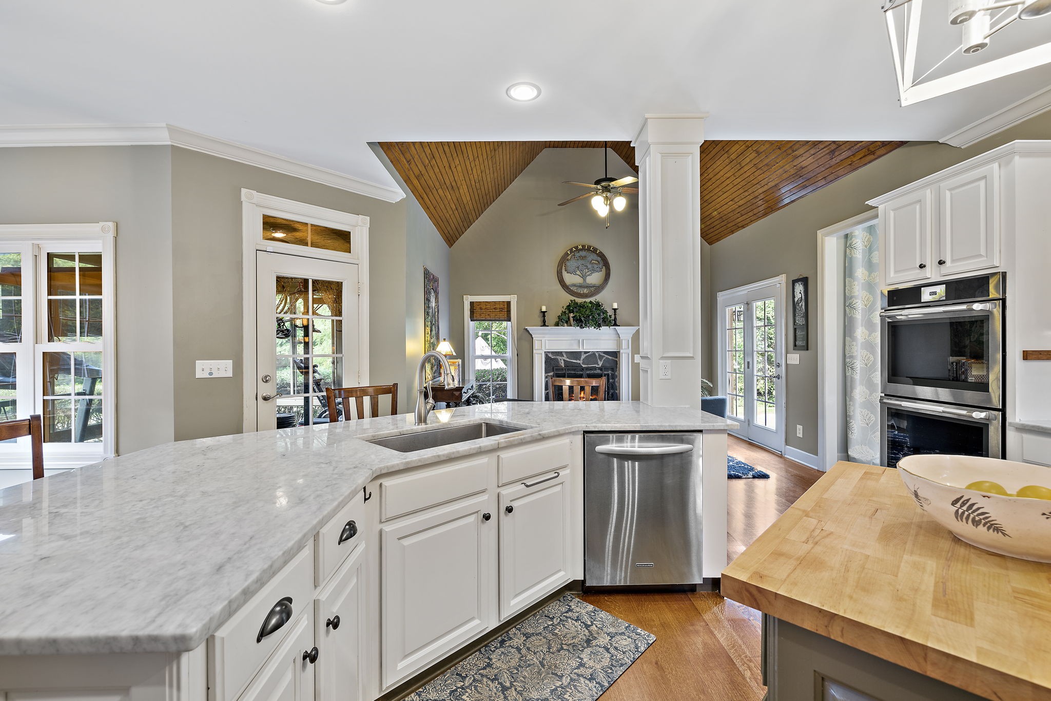 1420 Hunter Rd