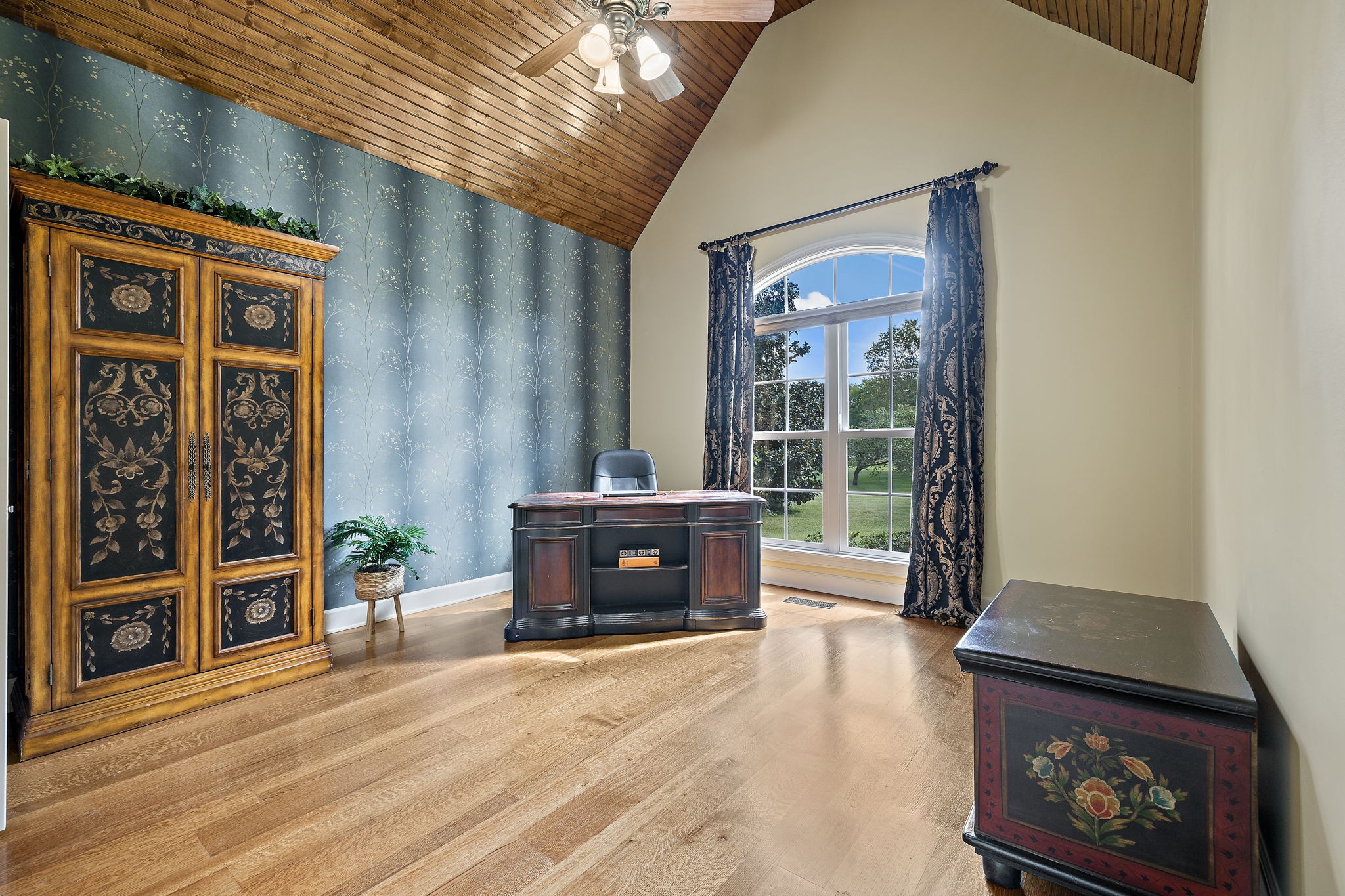 1420 Hunter Rd