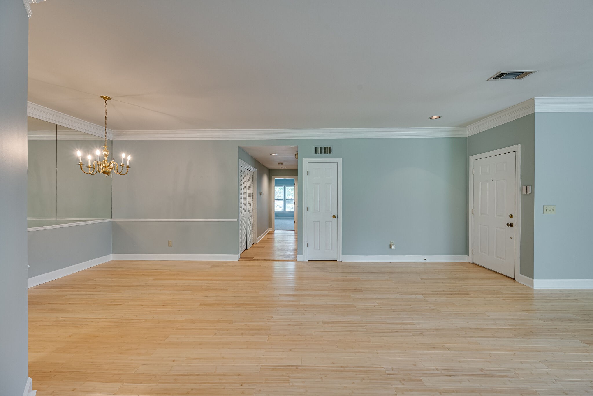 701 Arkland Pl