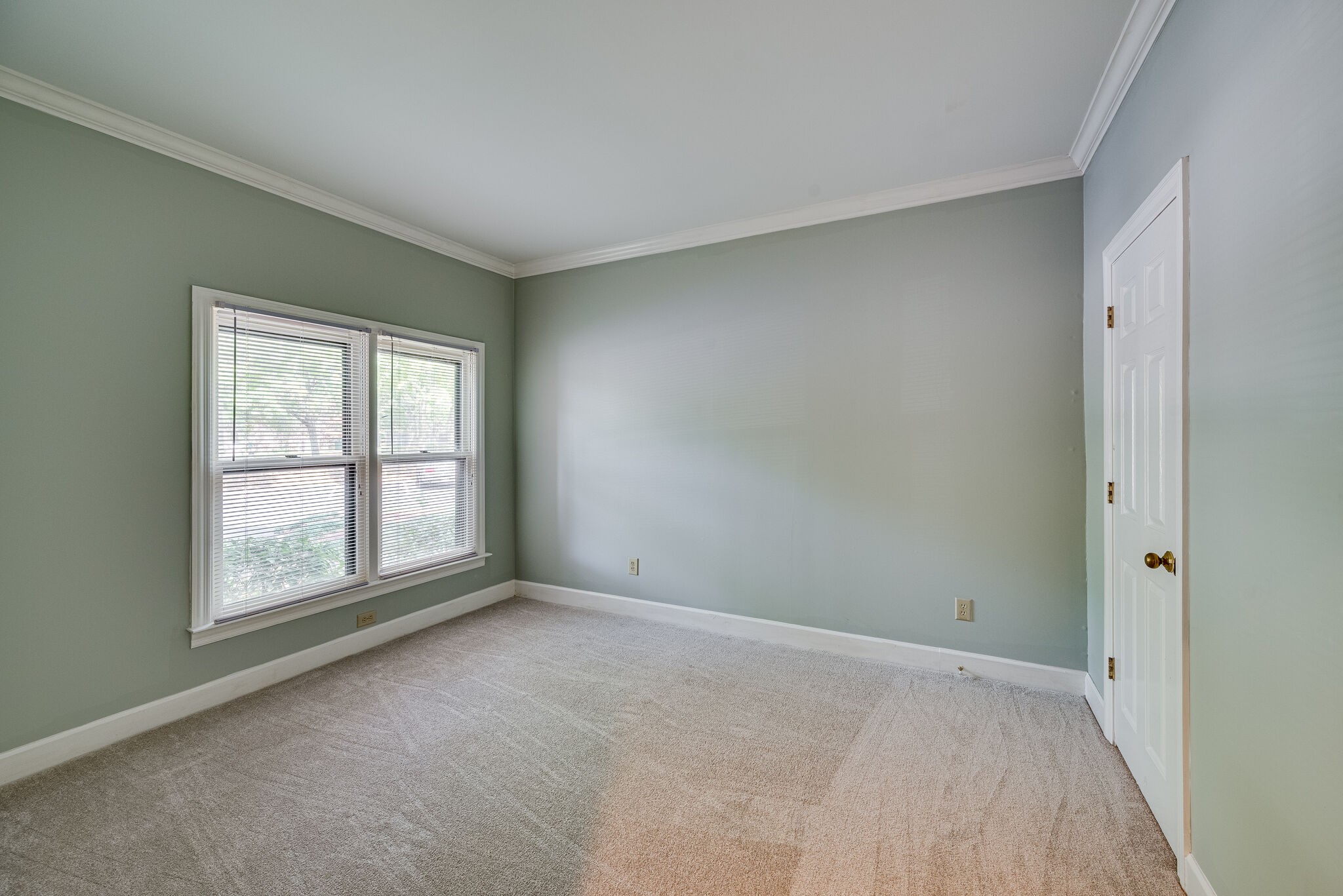 701 Arkland Pl