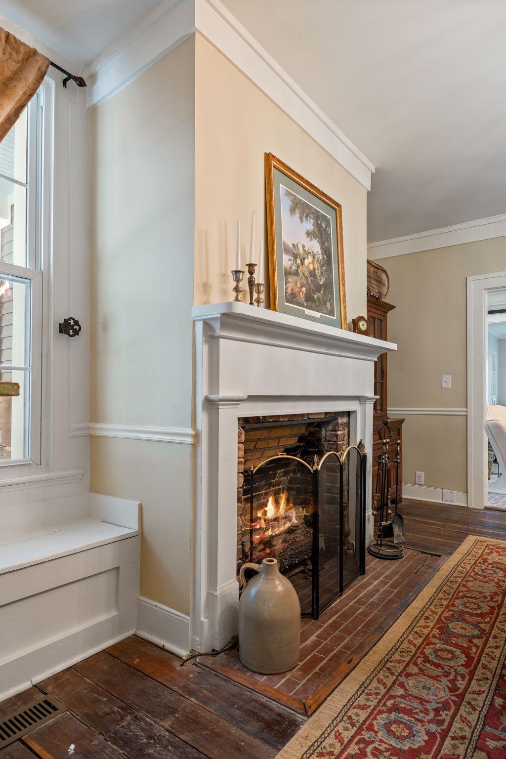 415 W 9th St