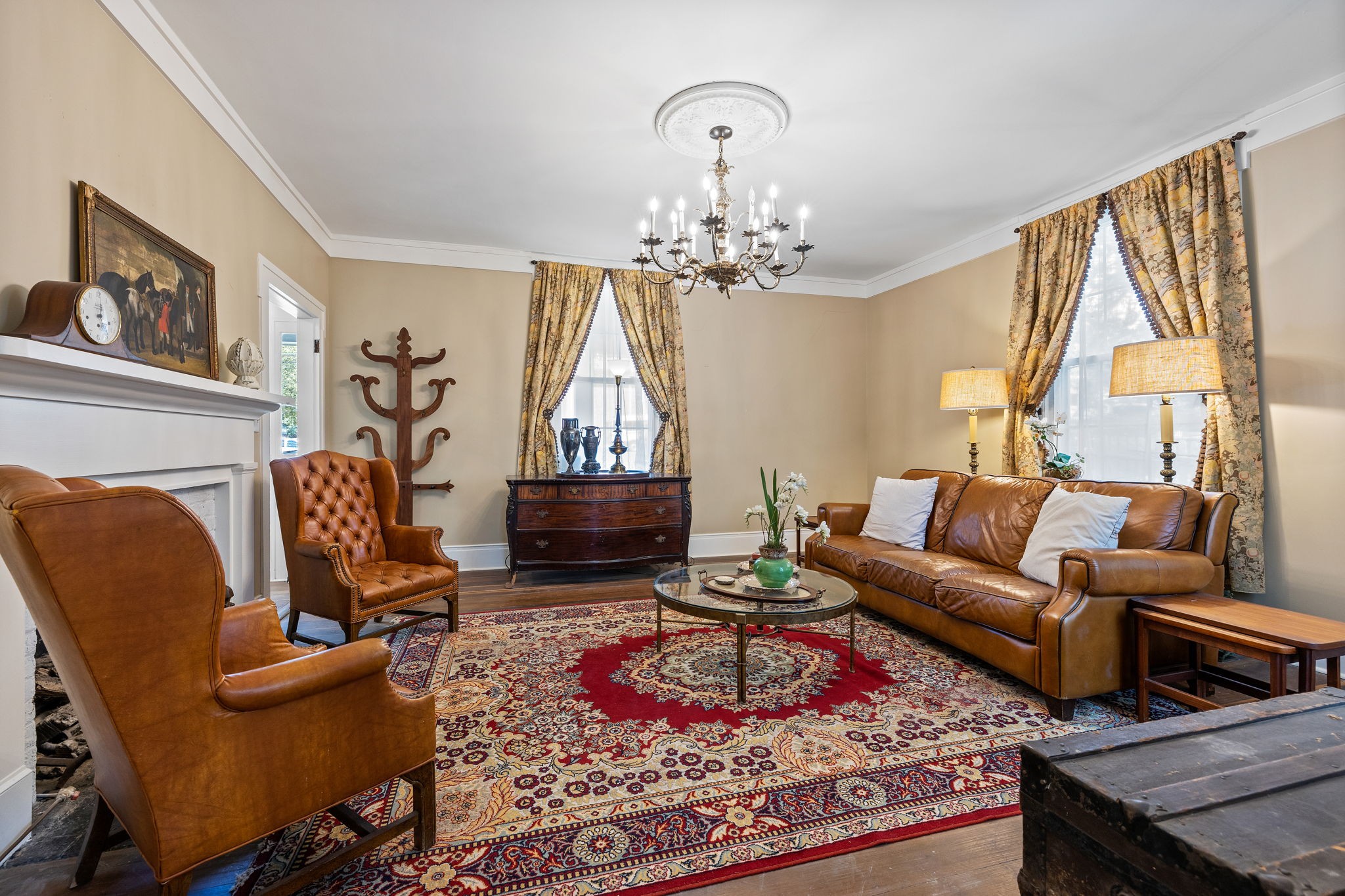 415 W 9th St